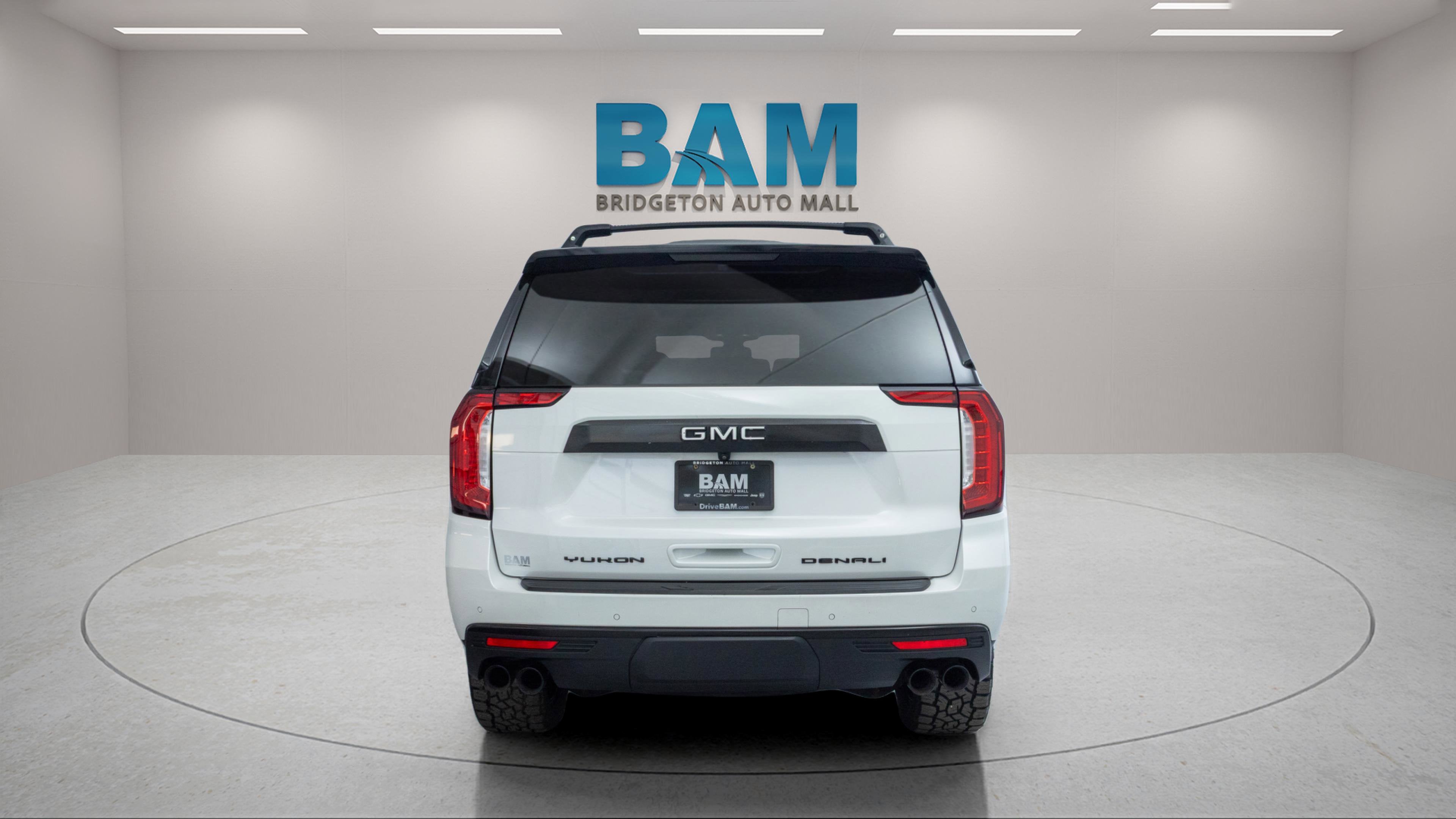 2022 GMC Yukon 4WD Denali