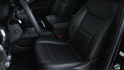 2025 GMC Yukon 4WD Denali