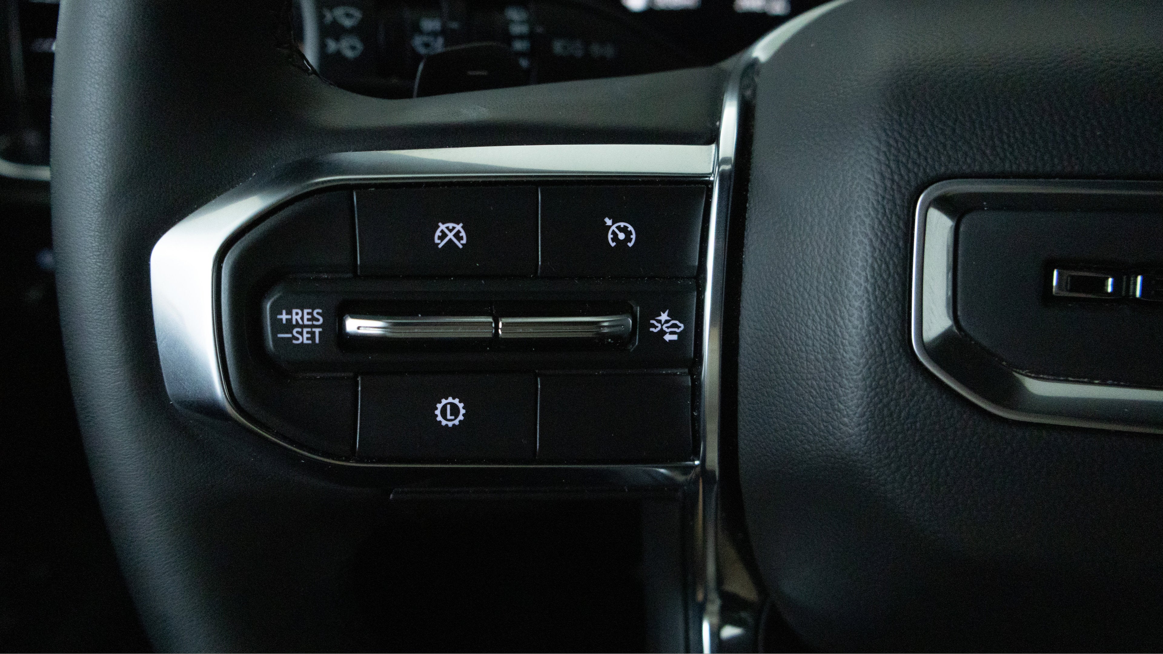 2025 GMC Yukon 4WD Denali