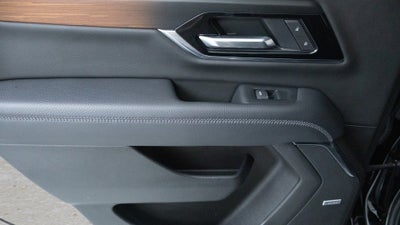 2025 GMC Yukon 4WD Denali