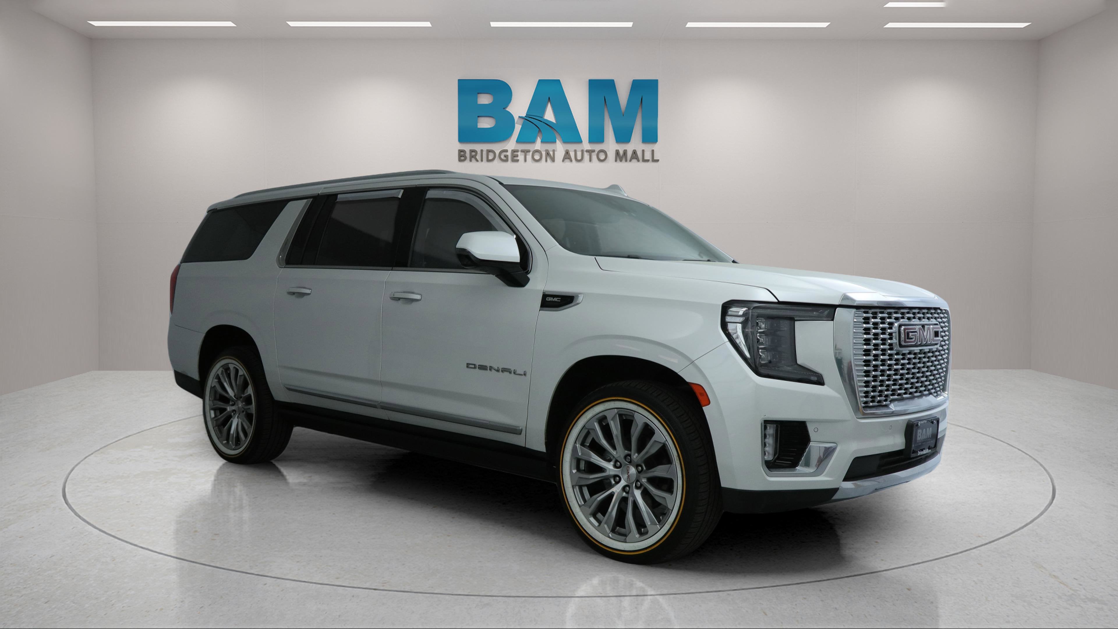2022 GMC Yukon XL 4WD Denali