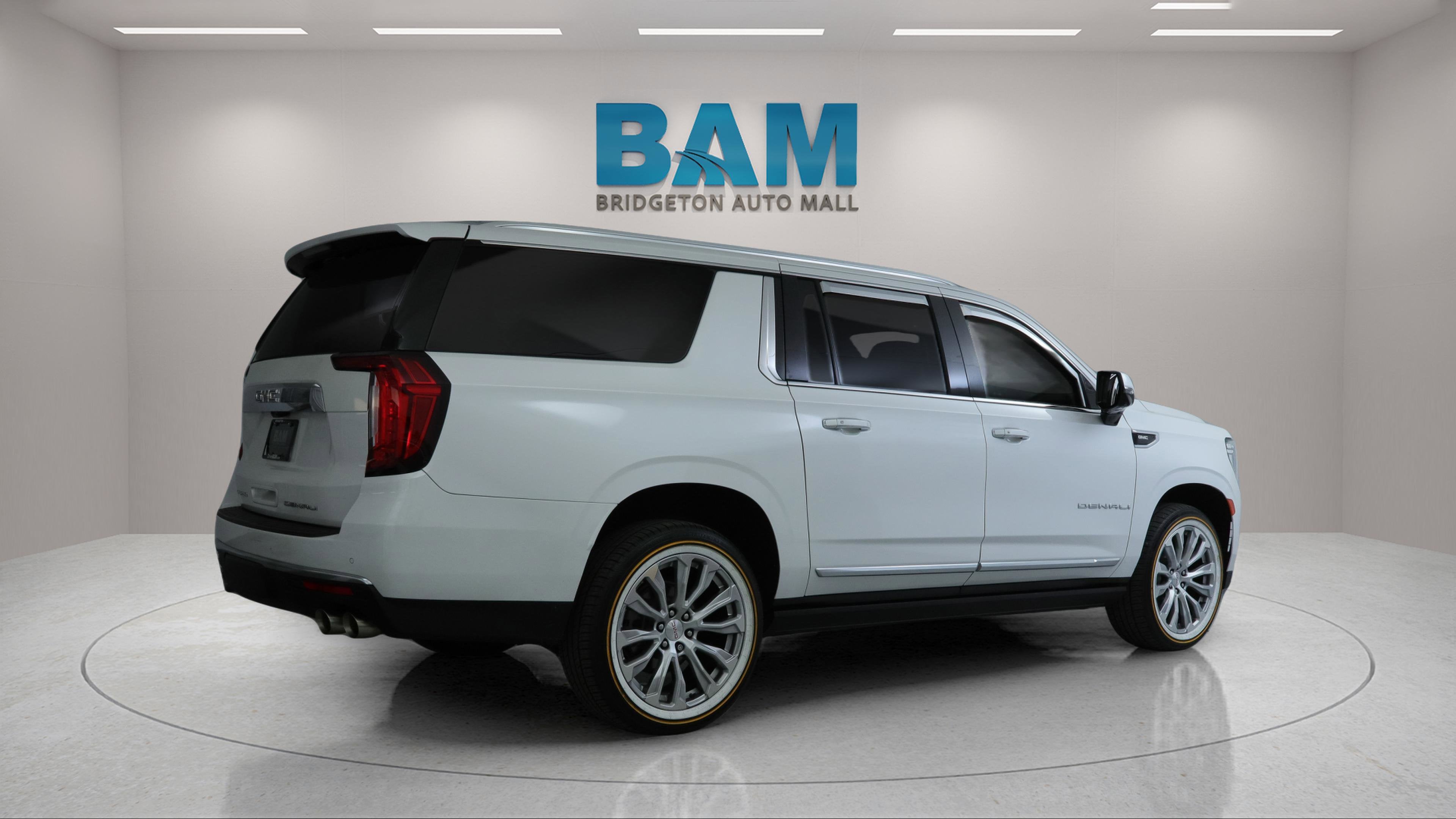 2022 GMC Yukon XL 4WD Denali