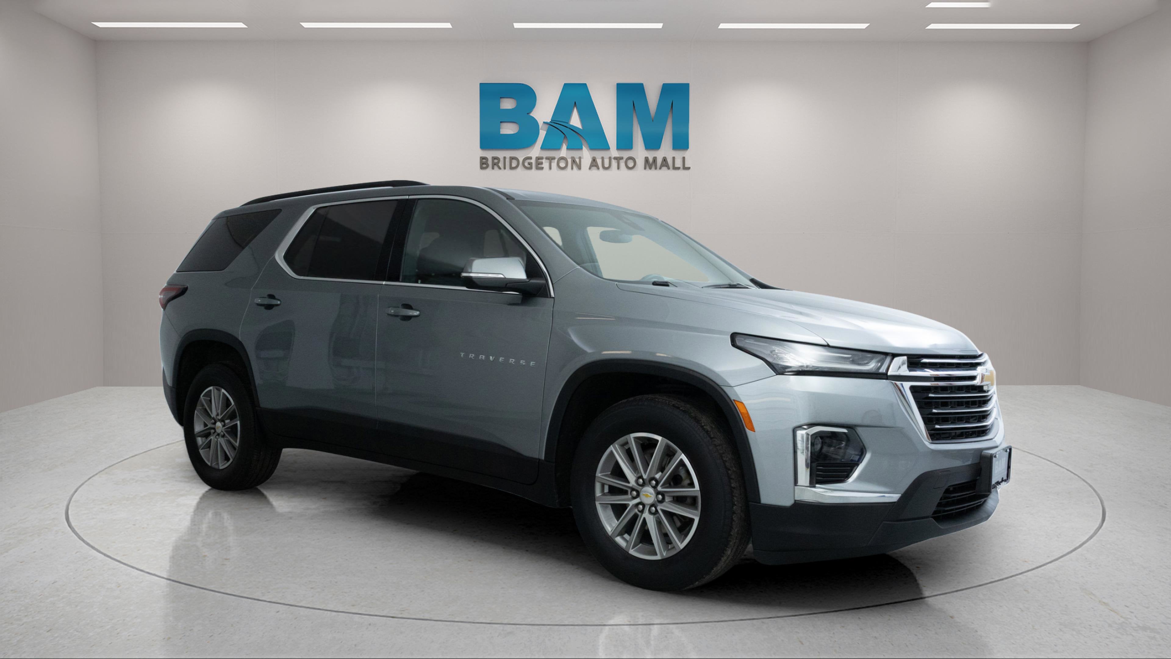 2023 Chevrolet Traverse AWD LT Cloth