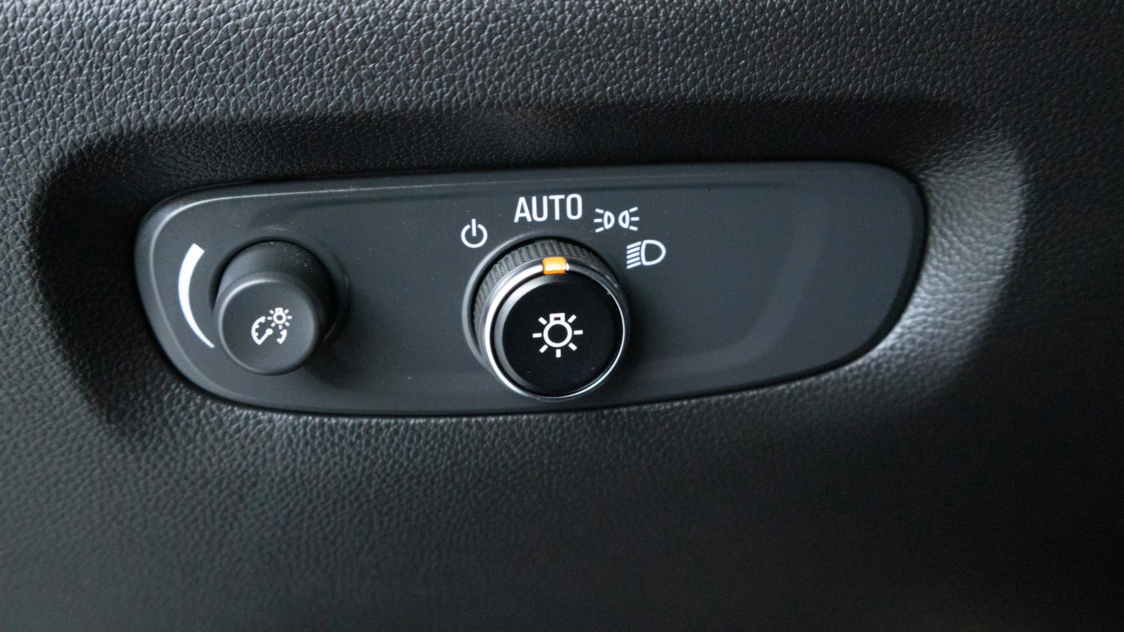 2023 Chevrolet Traverse AWD LT Cloth