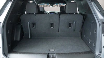 2023 Chevrolet Traverse AWD LT Cloth