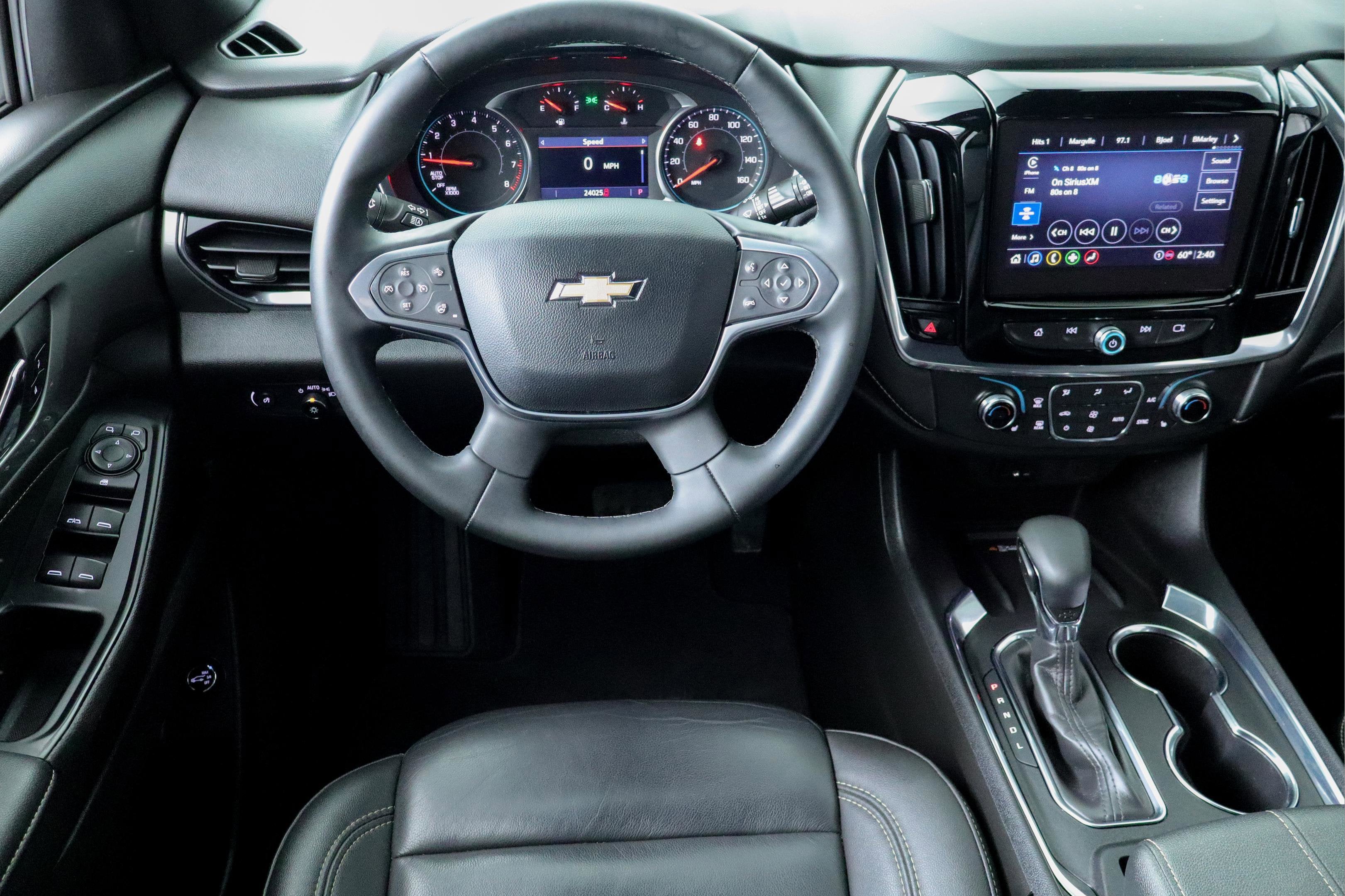 2023 Chevrolet Traverse AWD LT Leather