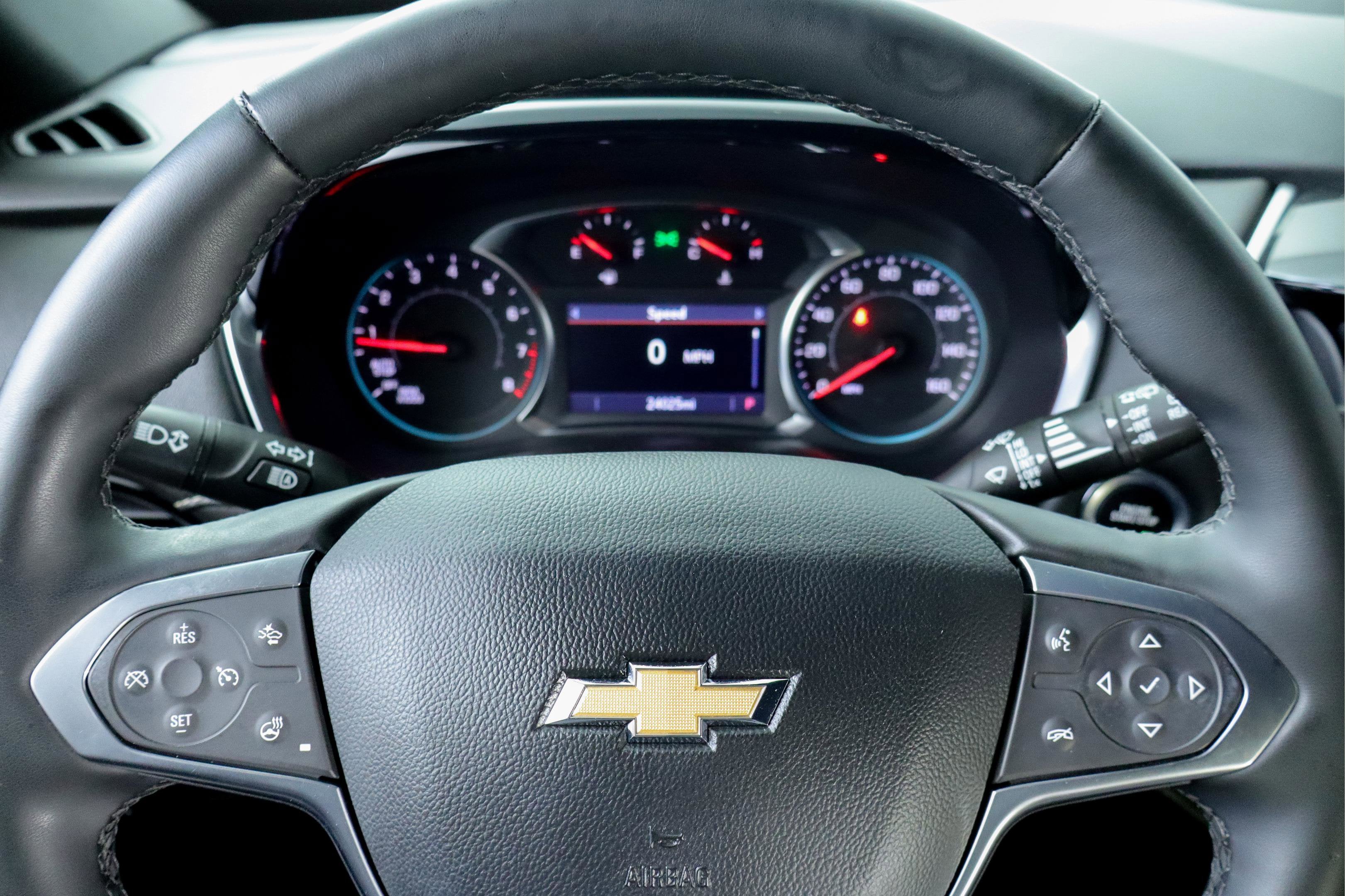 2023 Chevrolet Traverse AWD LT Leather