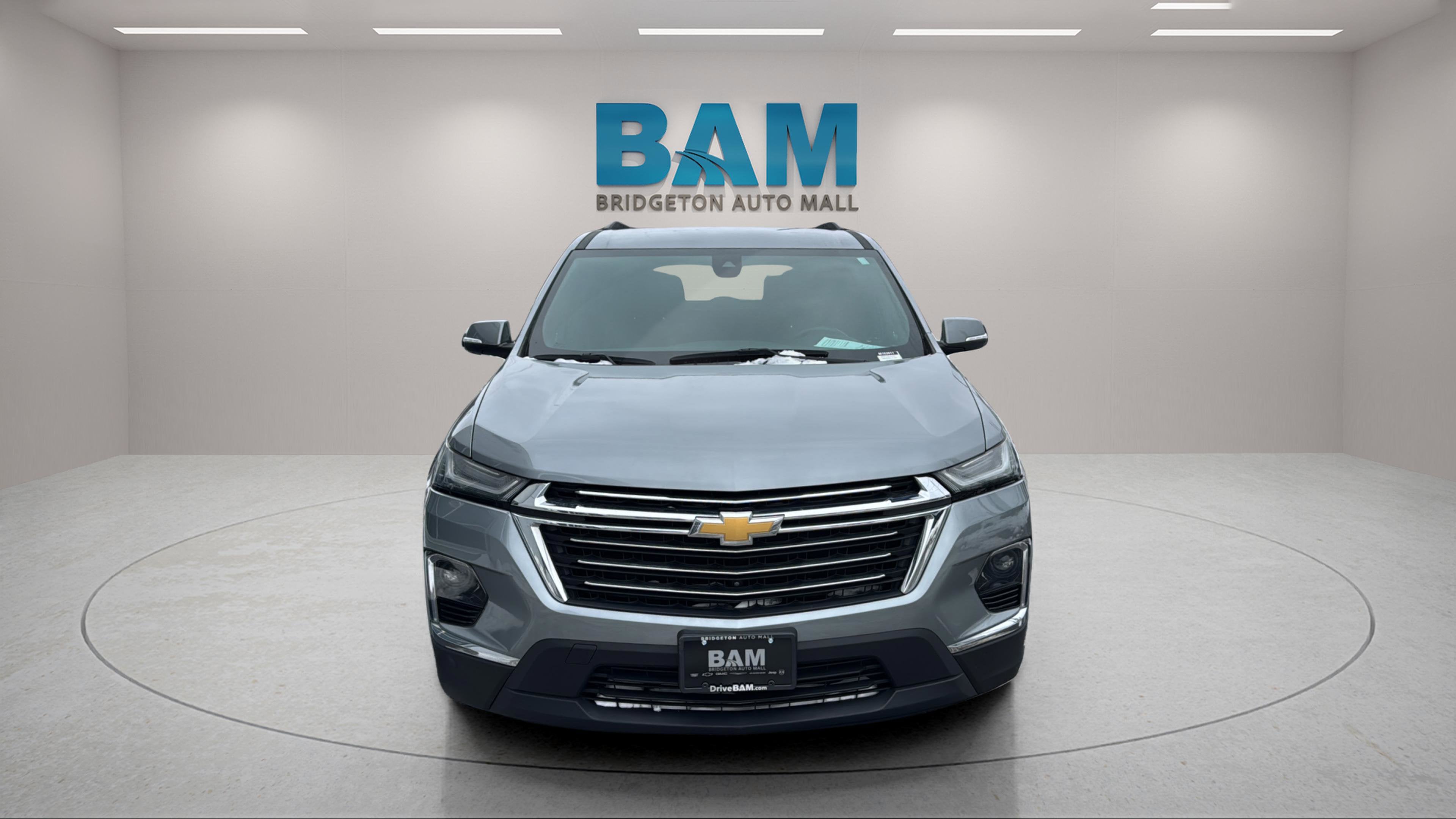 2023 Chevrolet Traverse AWD LT Leather