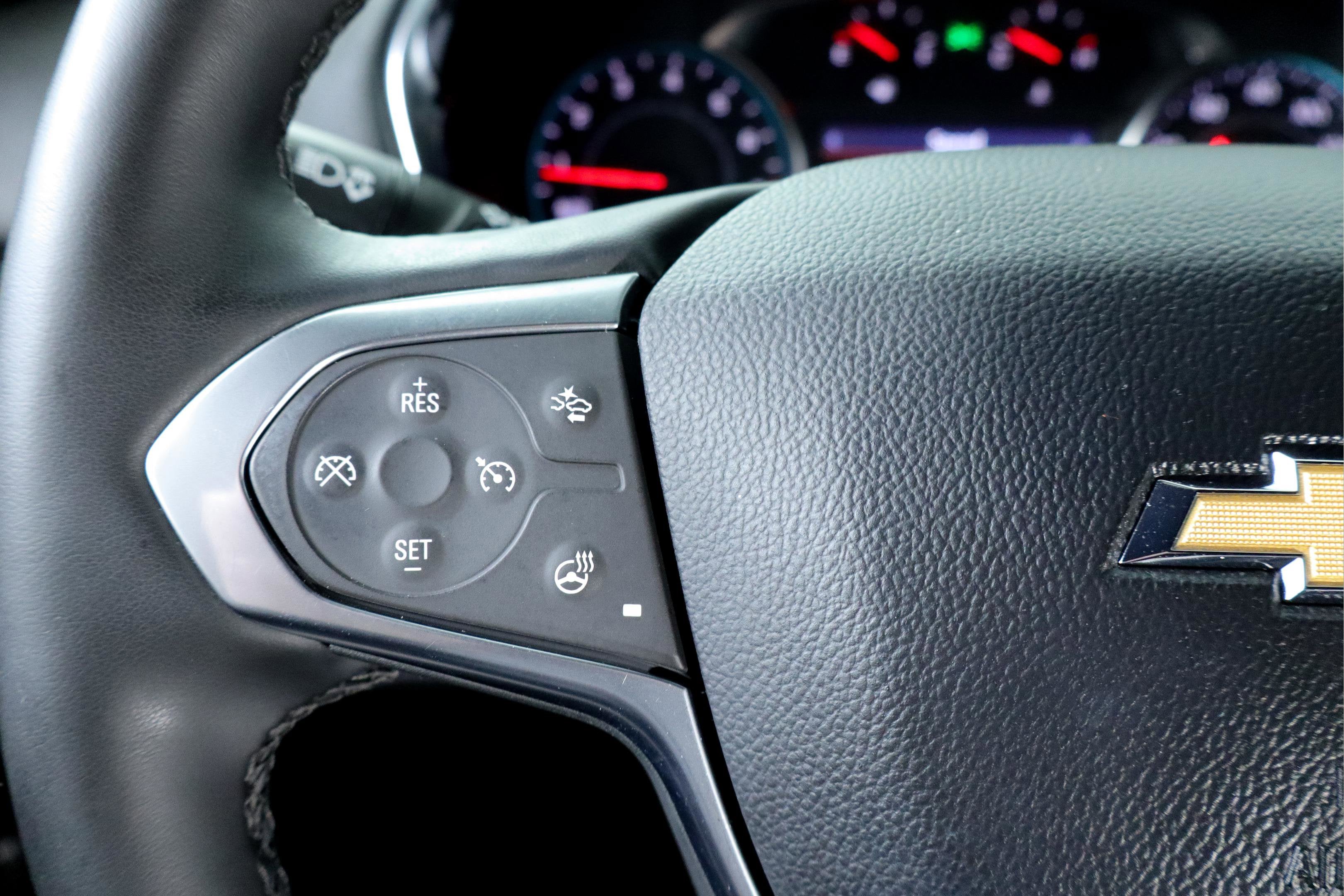 2023 Chevrolet Traverse AWD LT Leather