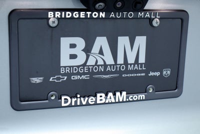 2023 Chevrolet Traverse AWD LT Leather