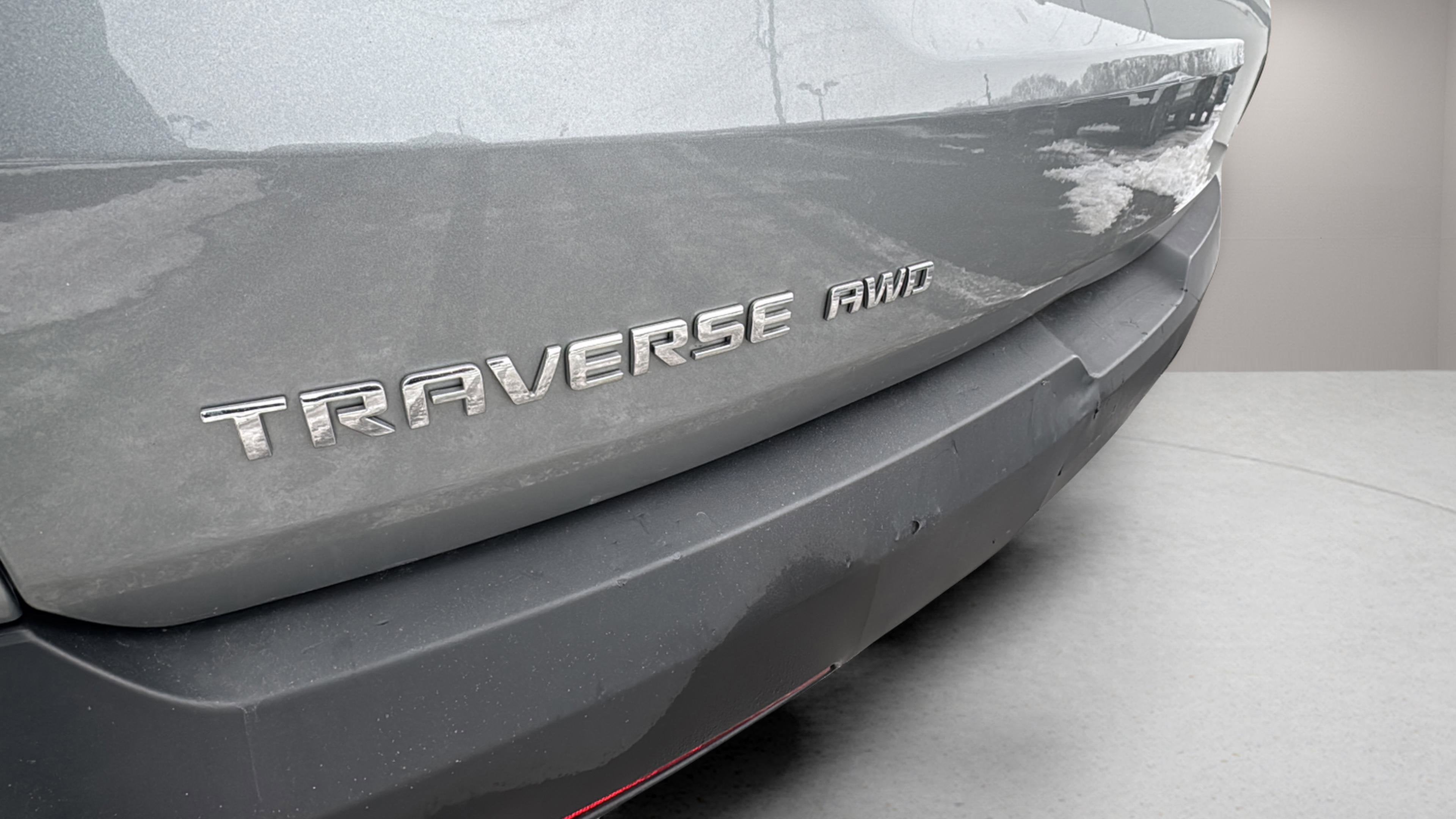 2023 Chevrolet Traverse AWD LT Leather