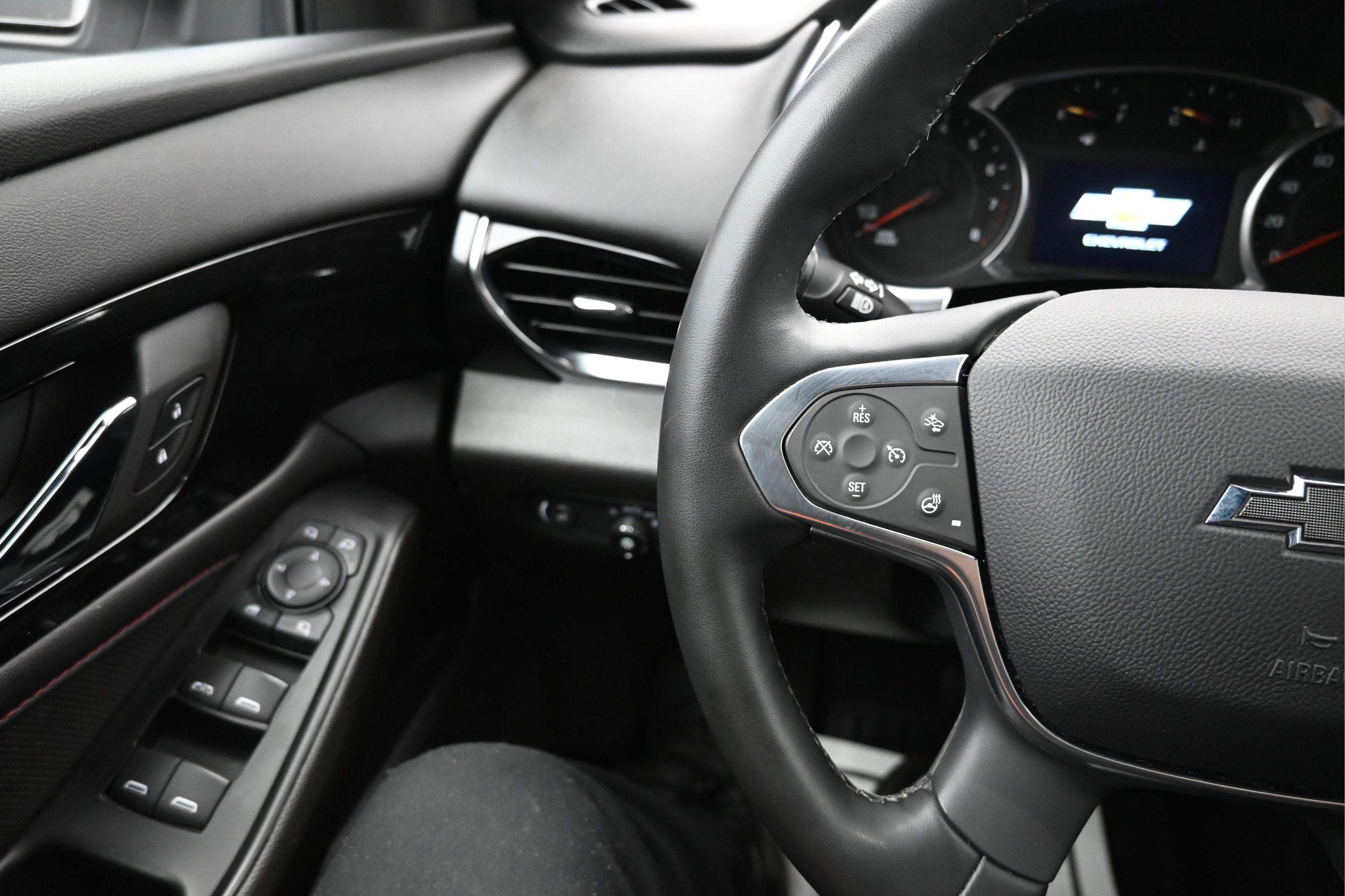 2023 Chevrolet Traverse AWD RS