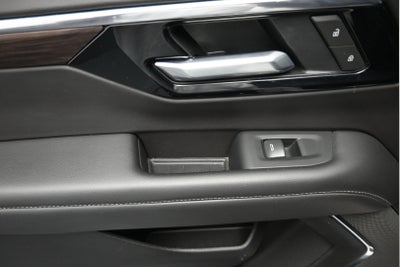 2025 Chevrolet Tahoe 4WD LT
