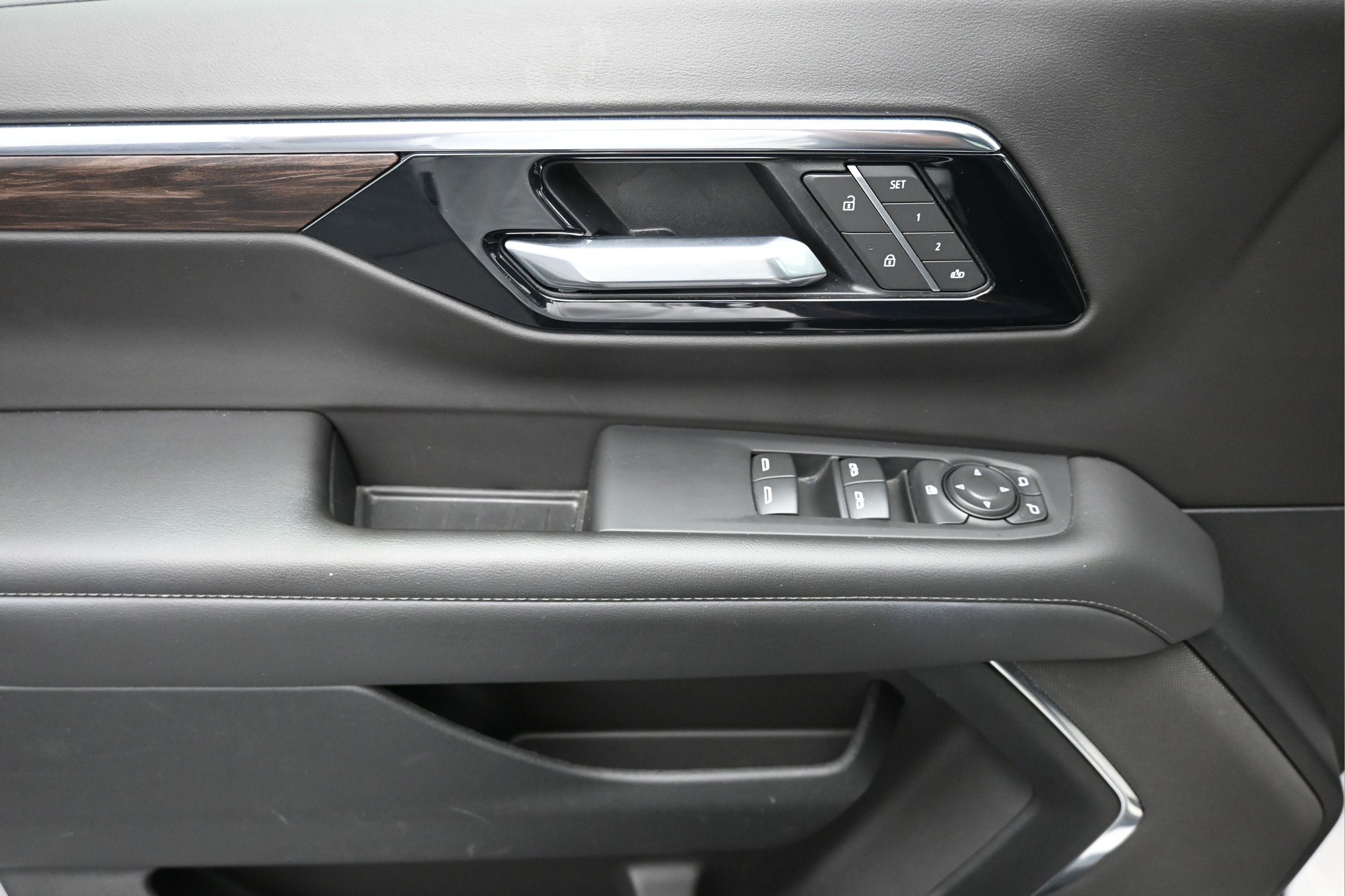 2025 Chevrolet Tahoe 4WD LT