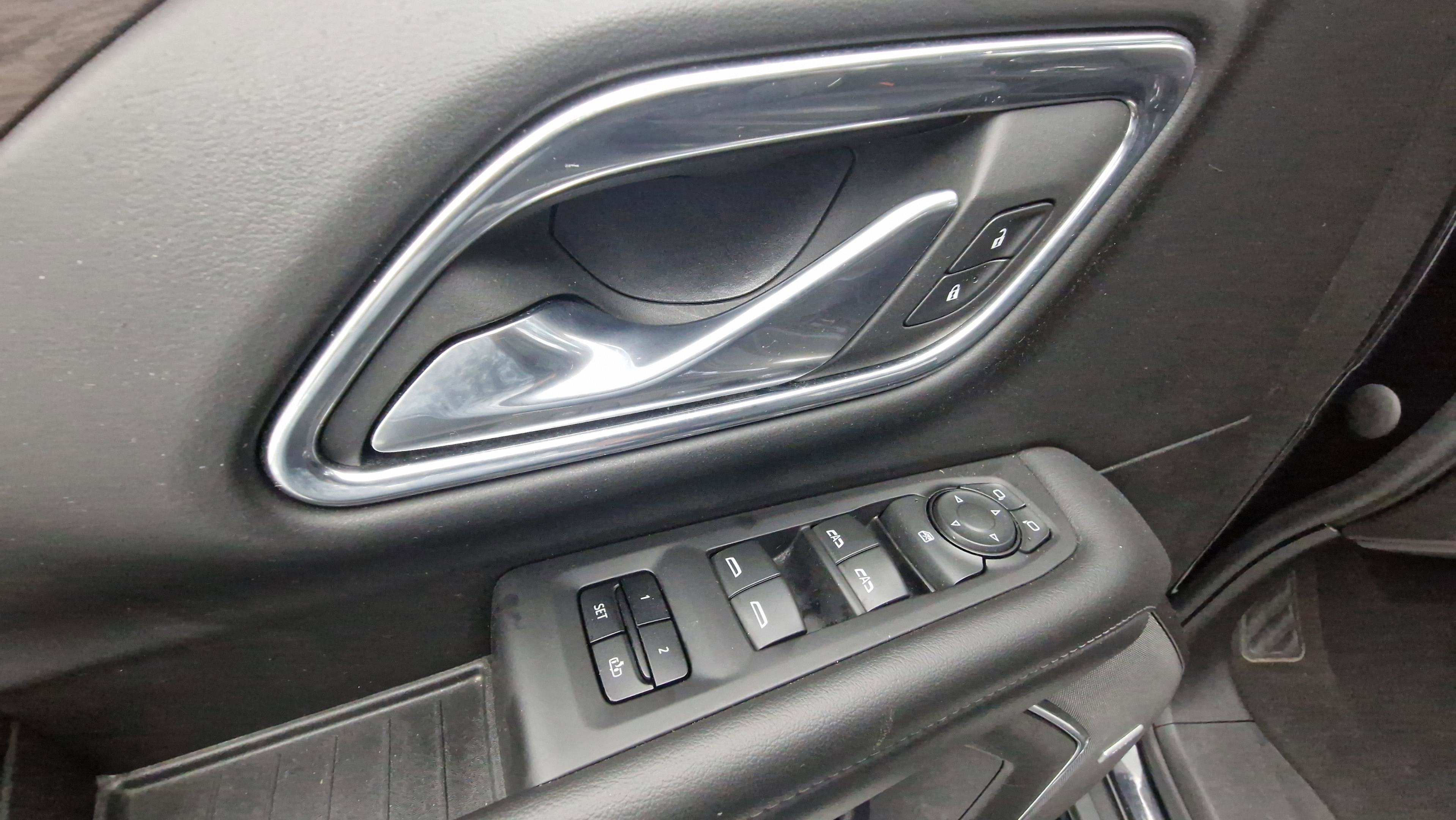 2023 Chevrolet Suburban 4WD LT