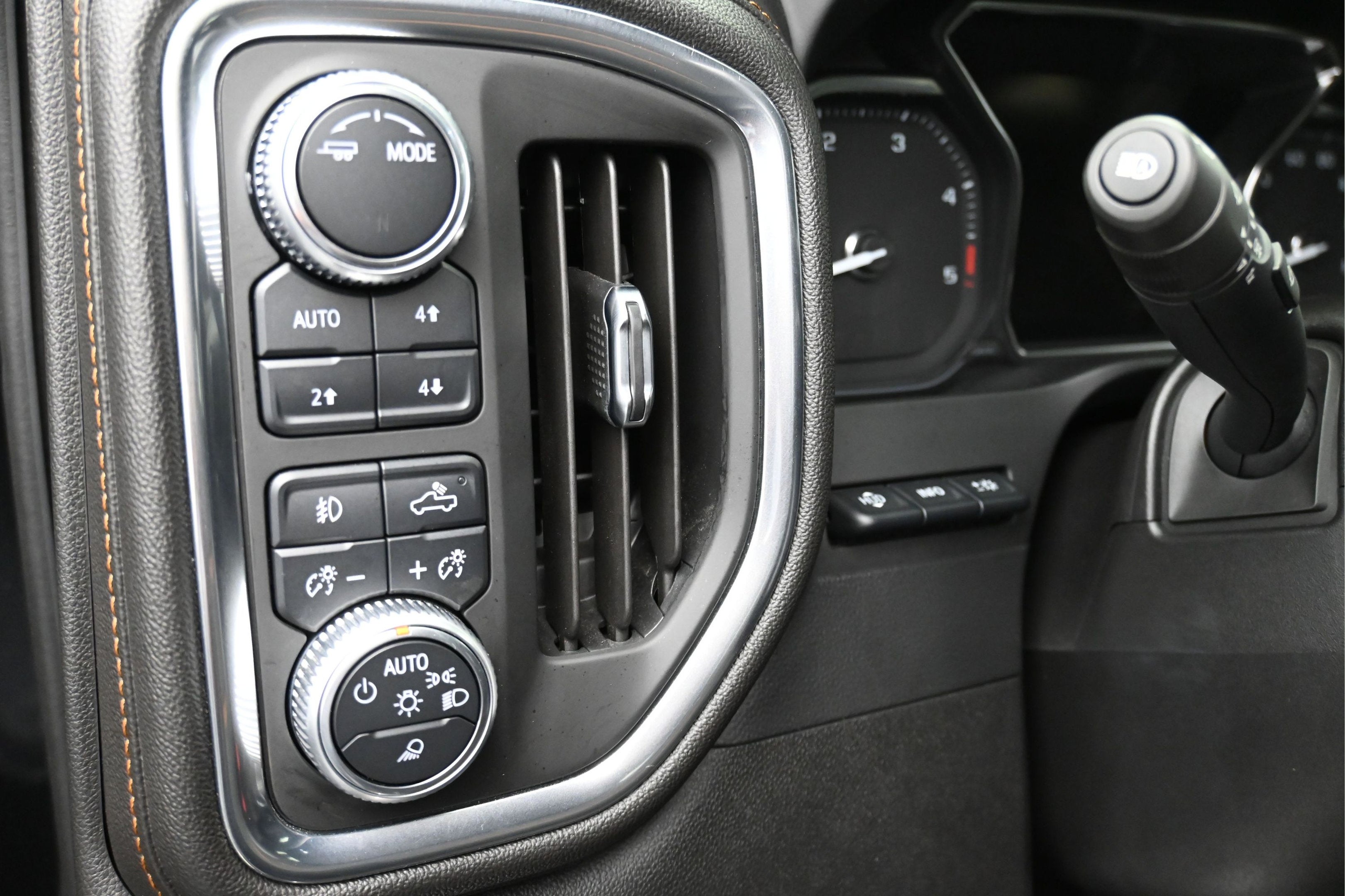 2020 GMC Sierra 2500HD 4WD Crew Cab Standard Bed AT4
