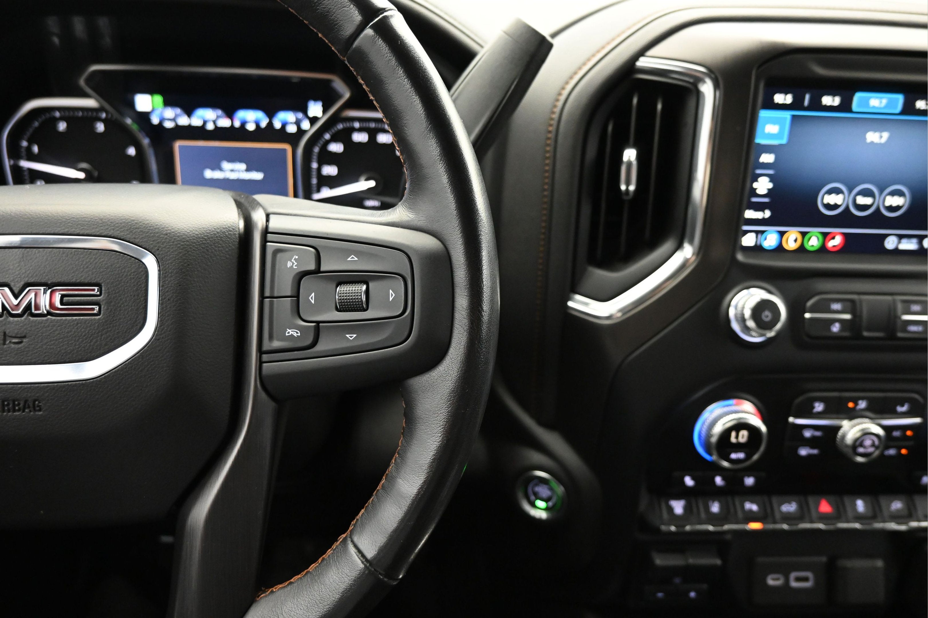2020 GMC Sierra 2500HD 4WD Crew Cab Standard Bed AT4