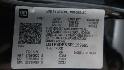 2024 GMC Canyon 4WD AT4