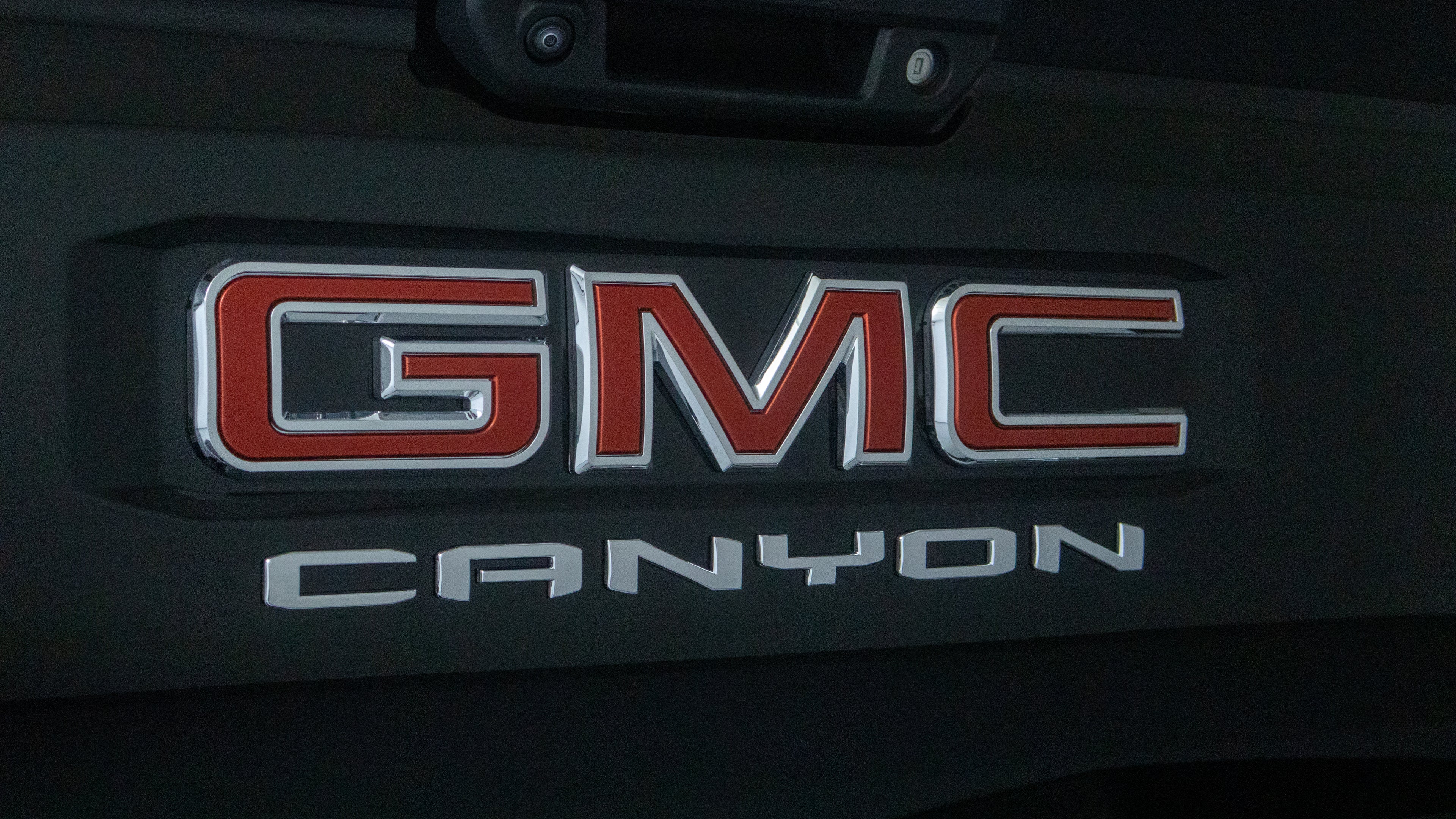 2024 GMC Canyon 4WD AT4