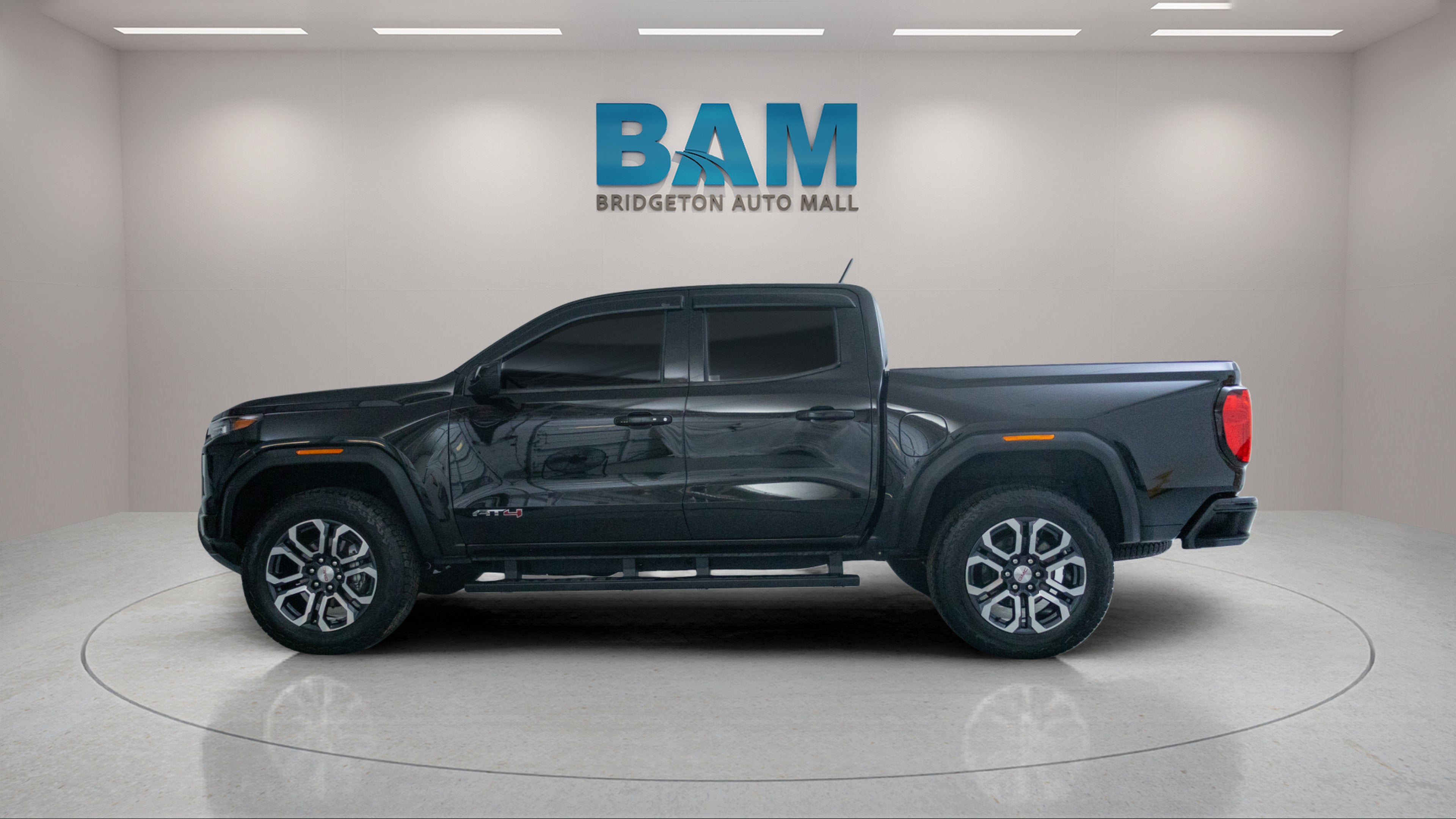 2024 GMC Canyon 4WD AT4