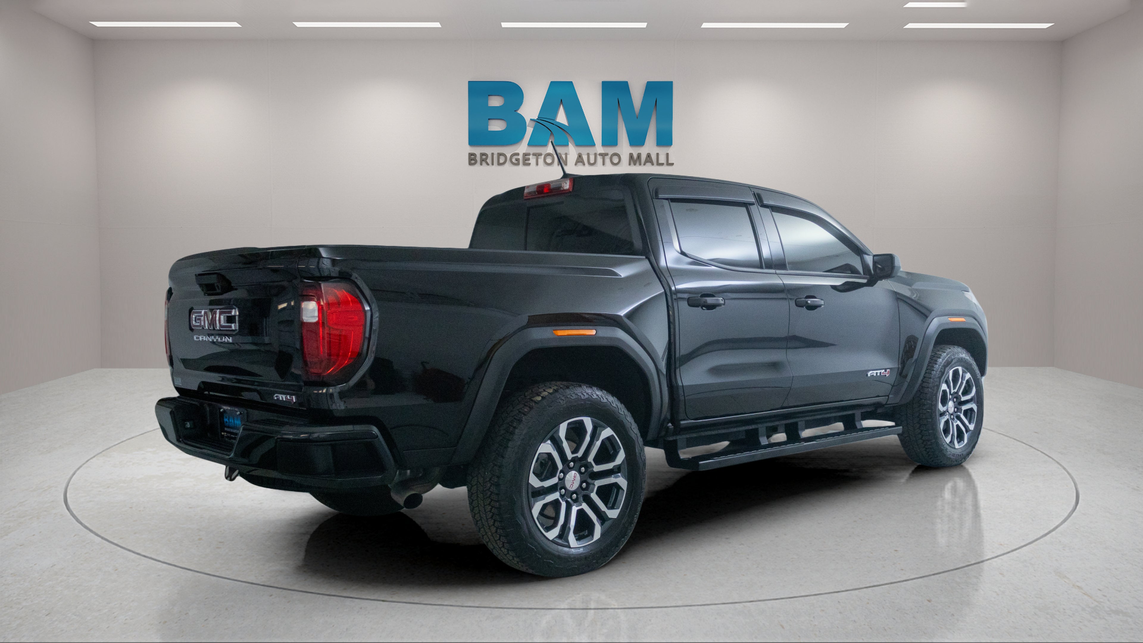2024 GMC Canyon 4WD AT4