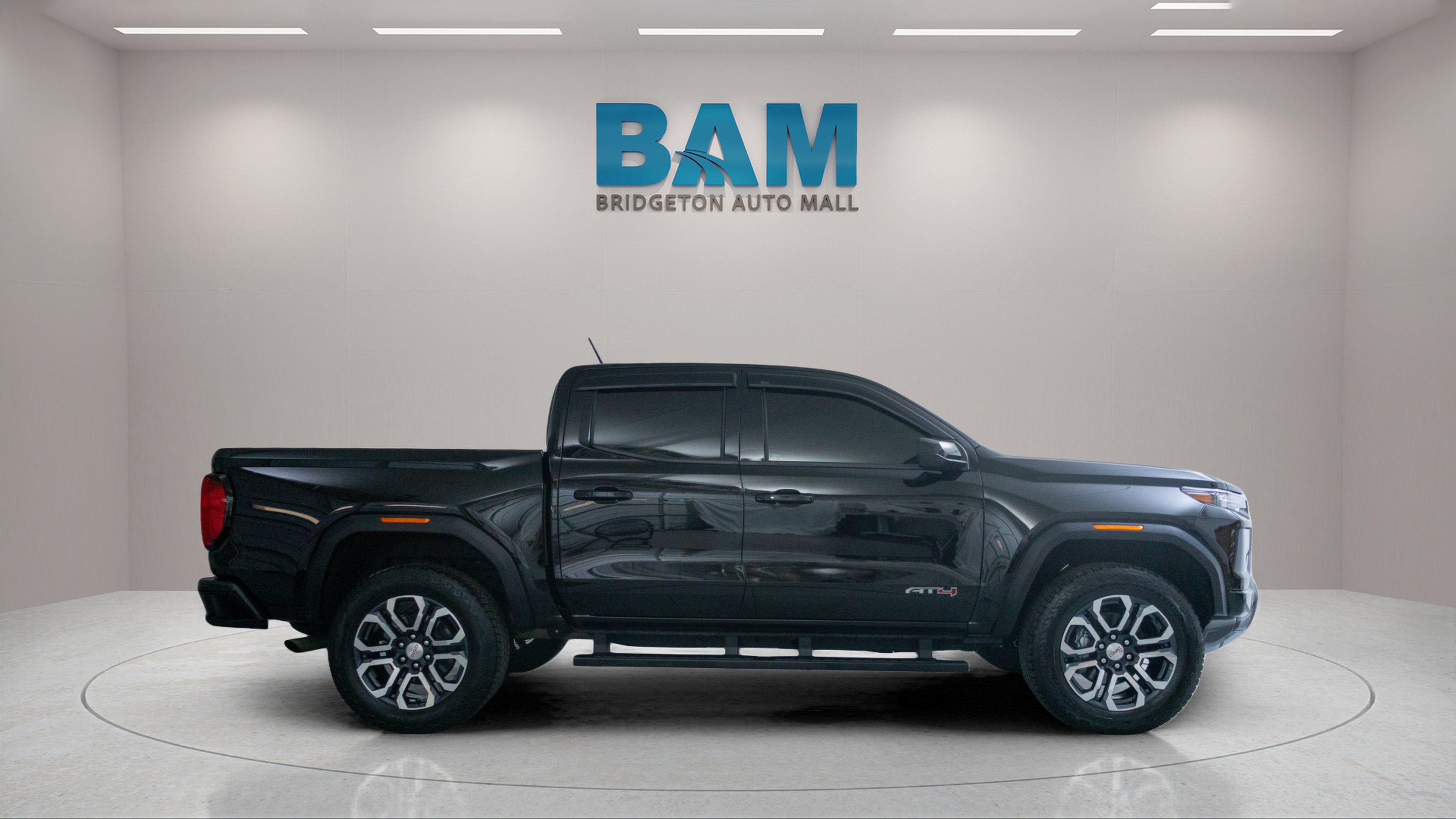 2024 GMC Canyon 4WD AT4