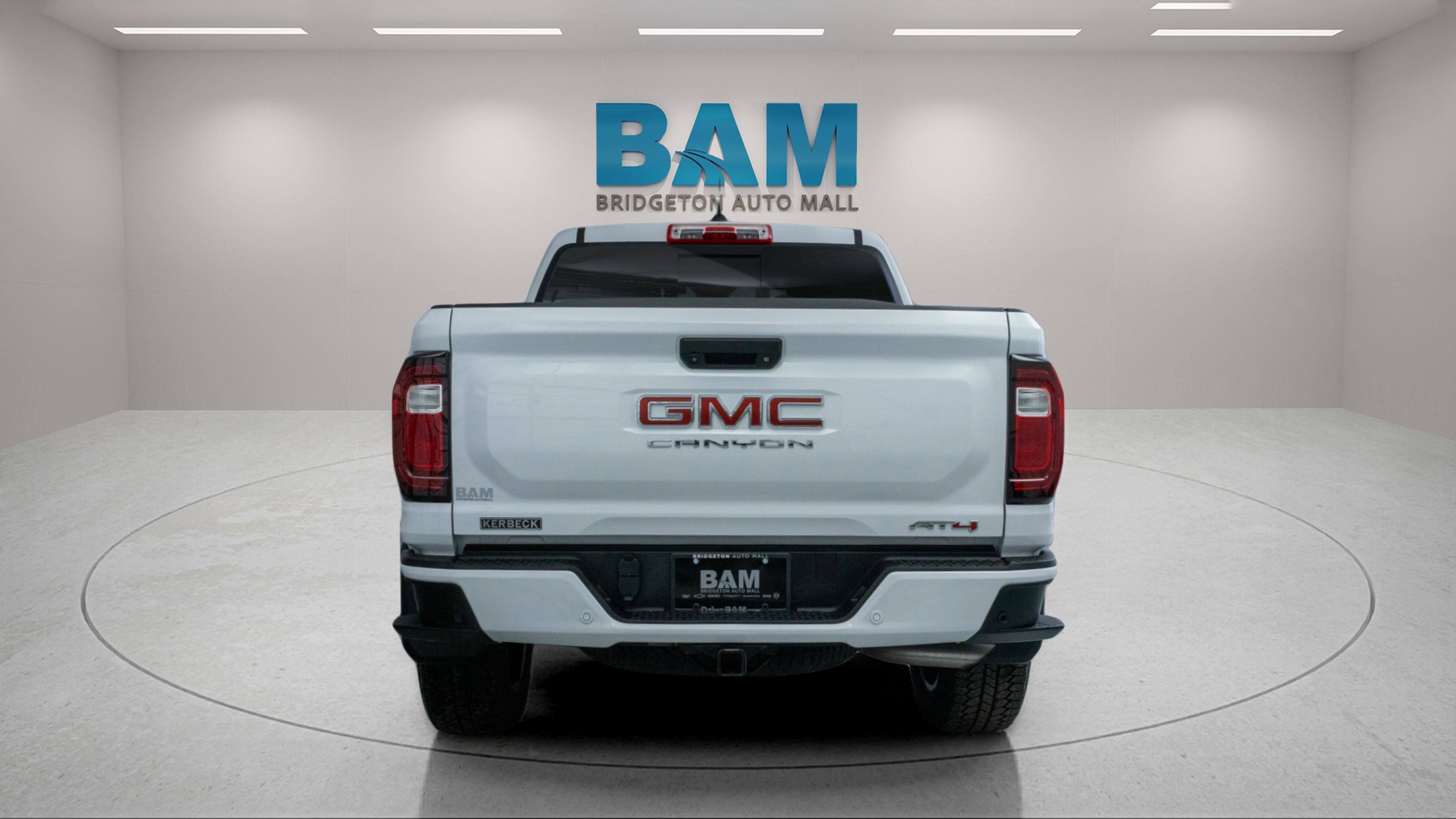 2023 GMC Canyon 4WD AT4