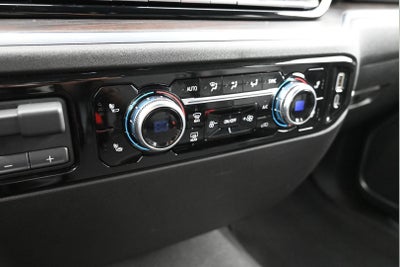 2025 GMC Sierra 1500 2WD Crew Cab Short Box SLT