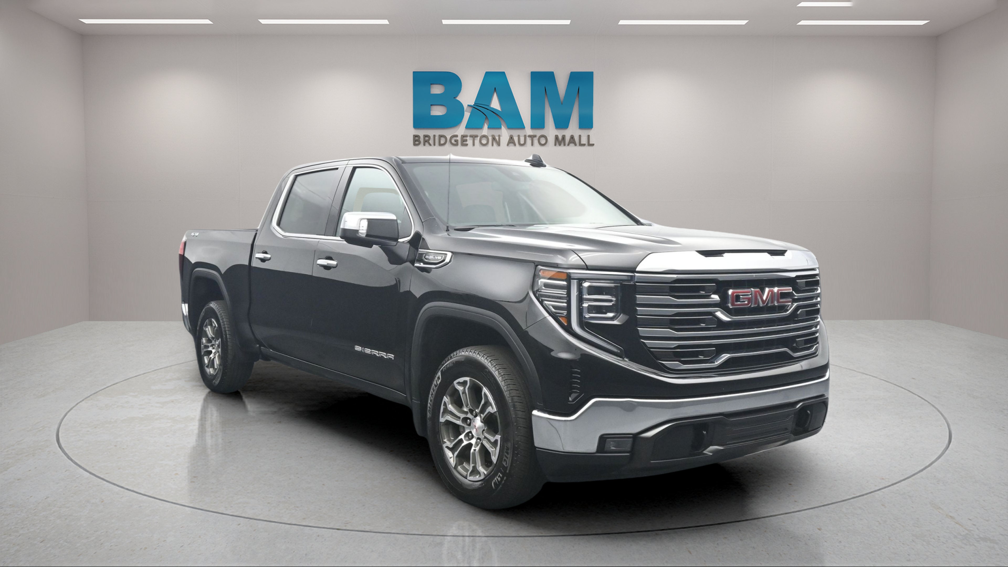 2026 GMC Sierra 1500 Crew Cab, Short Bed, SLT, 4WD