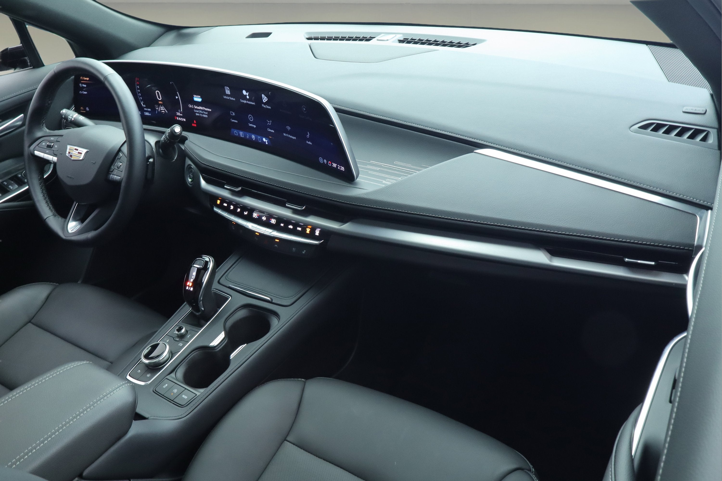 2025 Cadillac XT4 FWD Premium Luxury