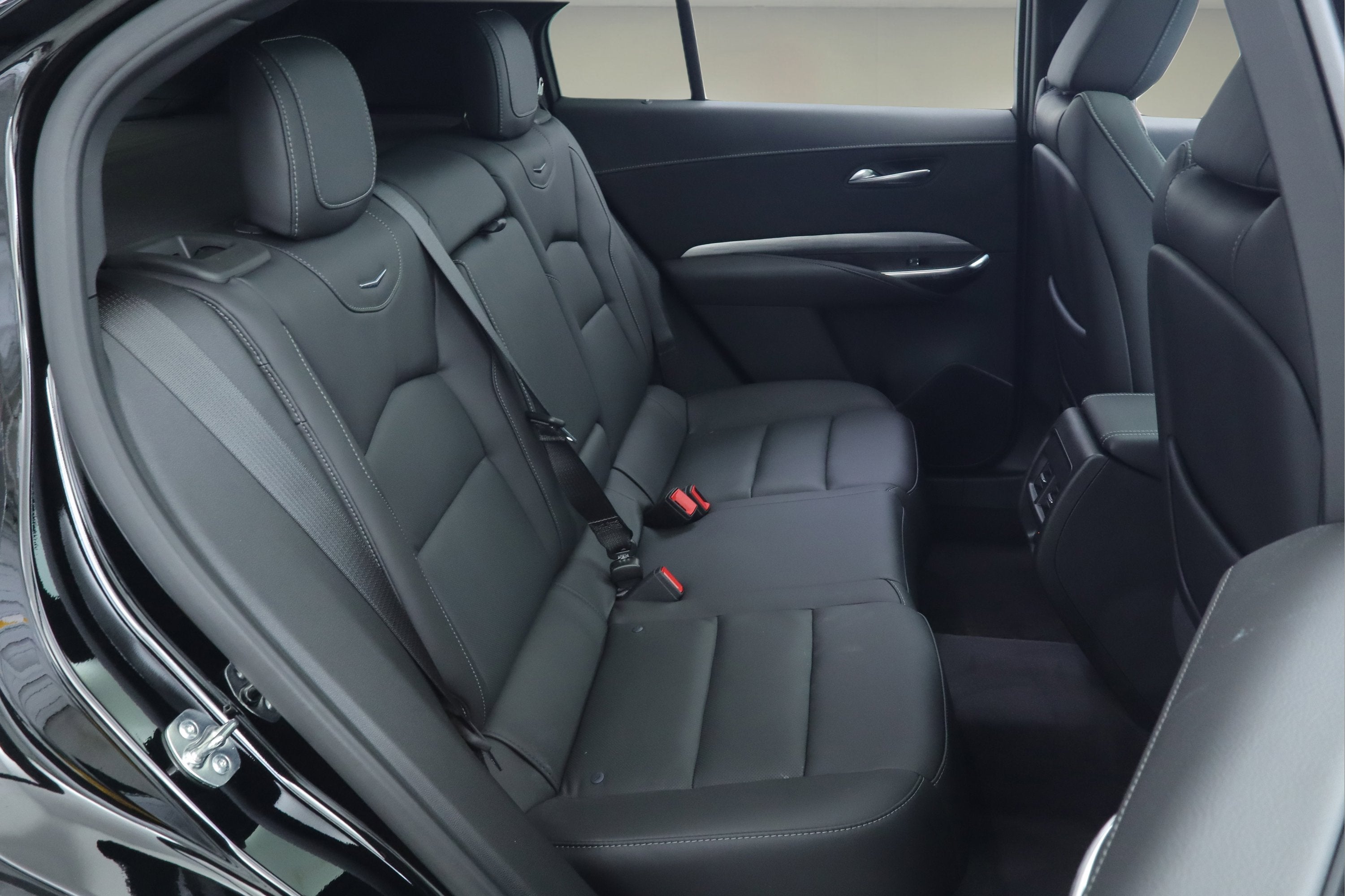 2025 Cadillac XT4 FWD Premium Luxury