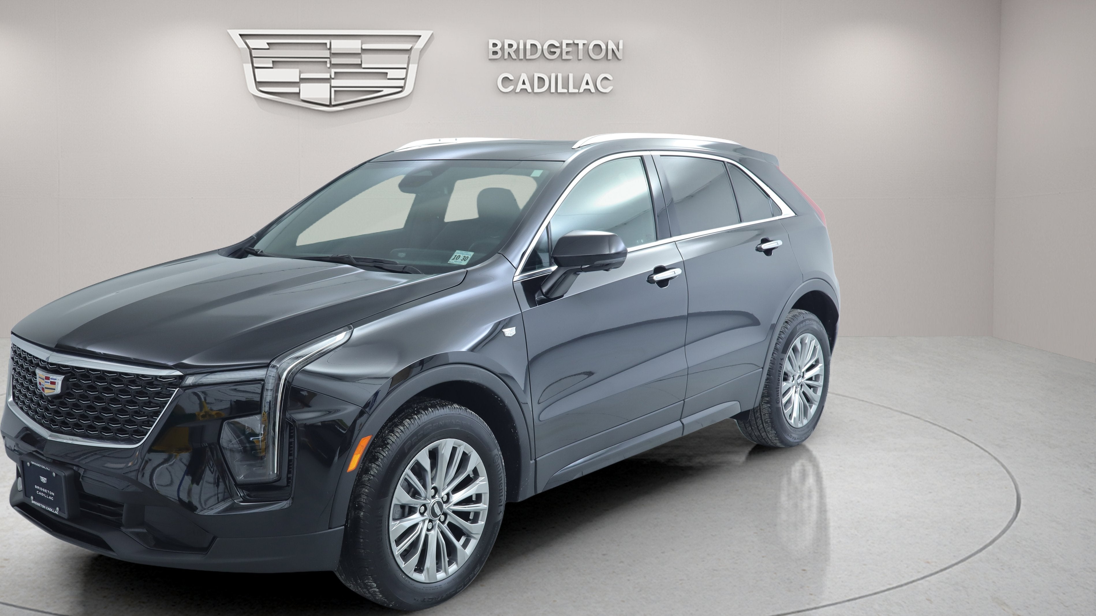 2025 Cadillac XT4 FWD Premium Luxury