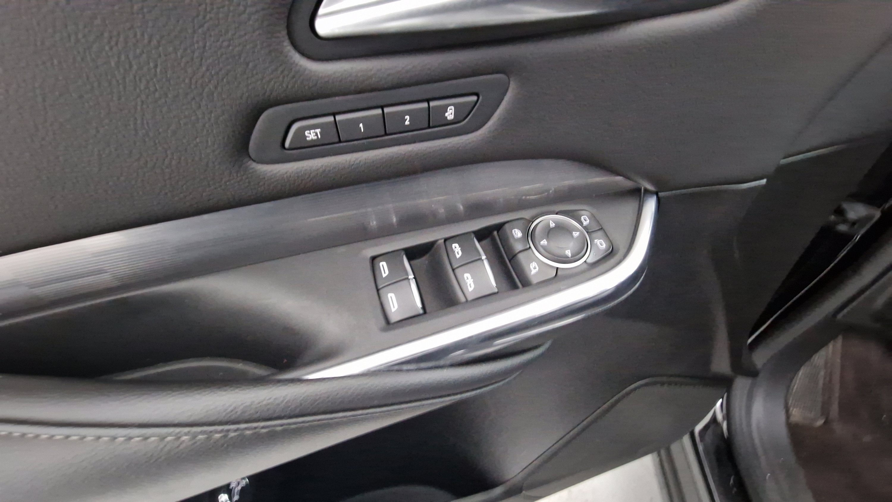 2024 Cadillac XT4 FWD Premium Luxury