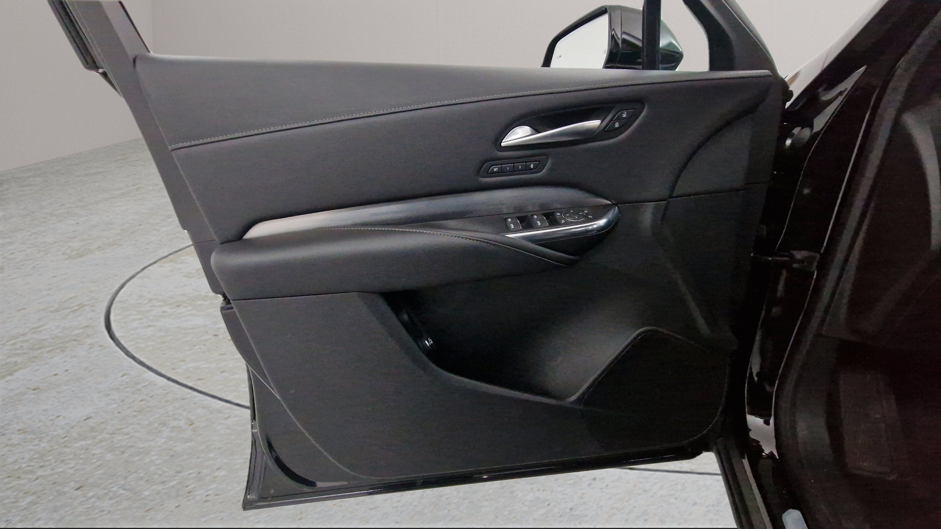 2024 Cadillac XT4 FWD Premium Luxury