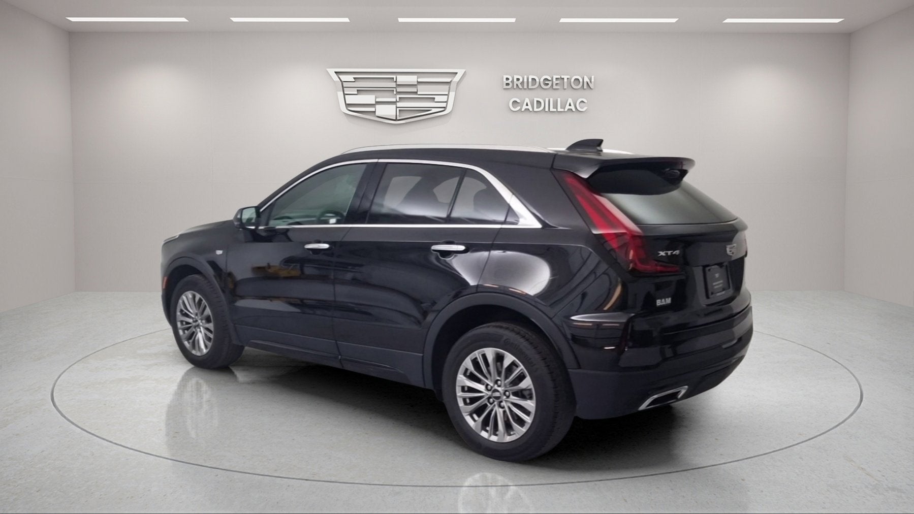 2024 Cadillac XT4 FWD Premium Luxury