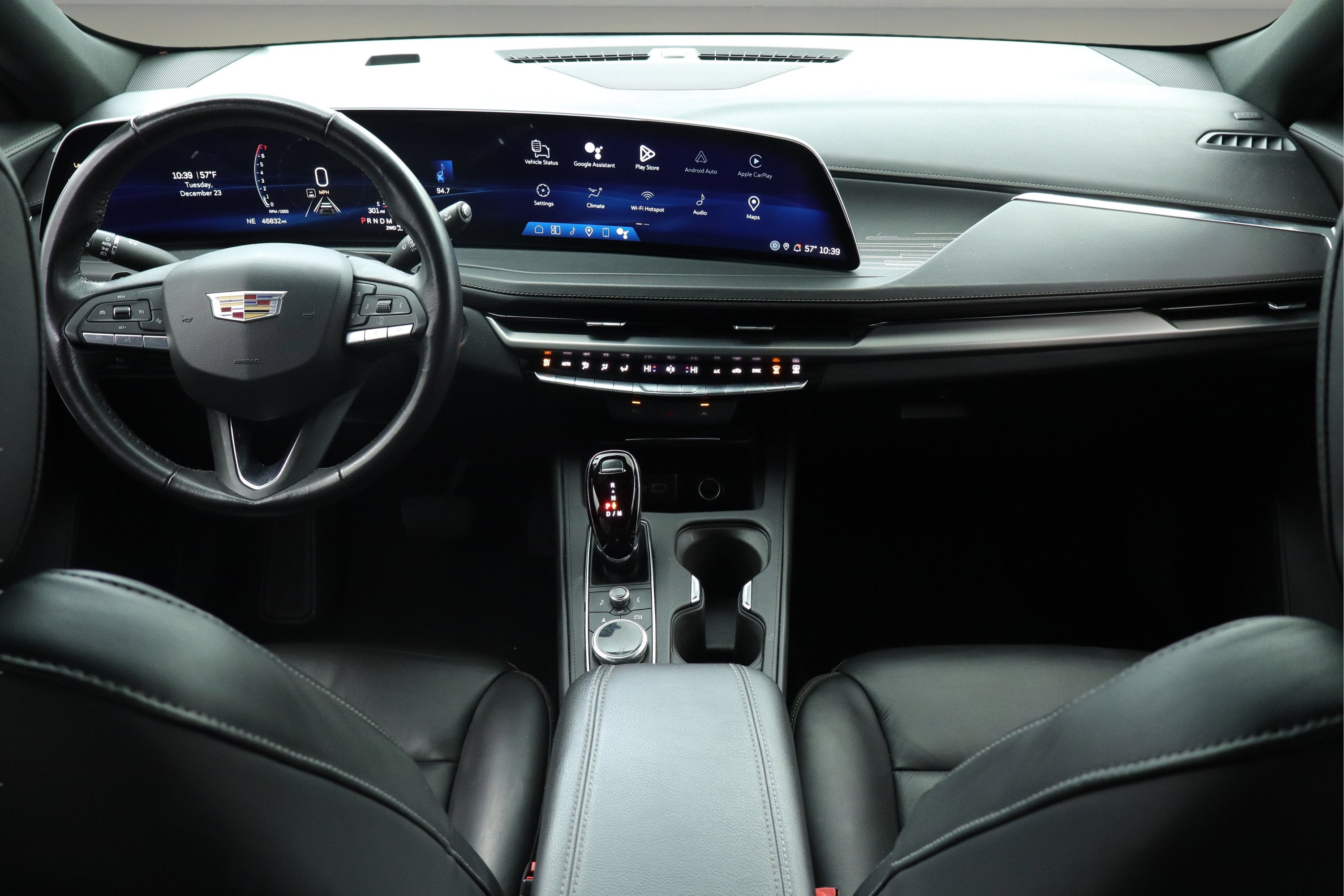 2024 Cadillac XT4 AWD Premium Luxury