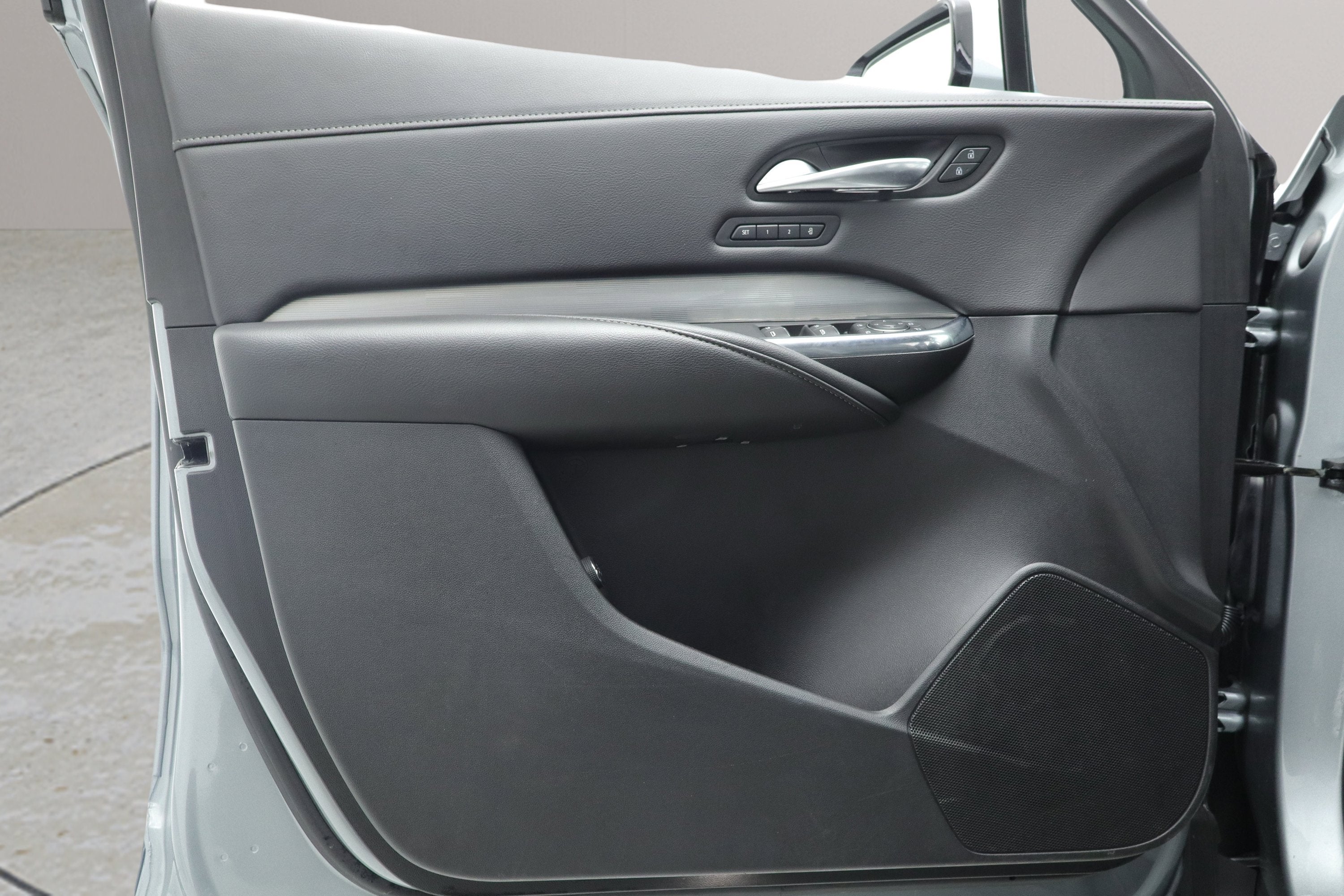 2024 Cadillac XT4 AWD Premium Luxury