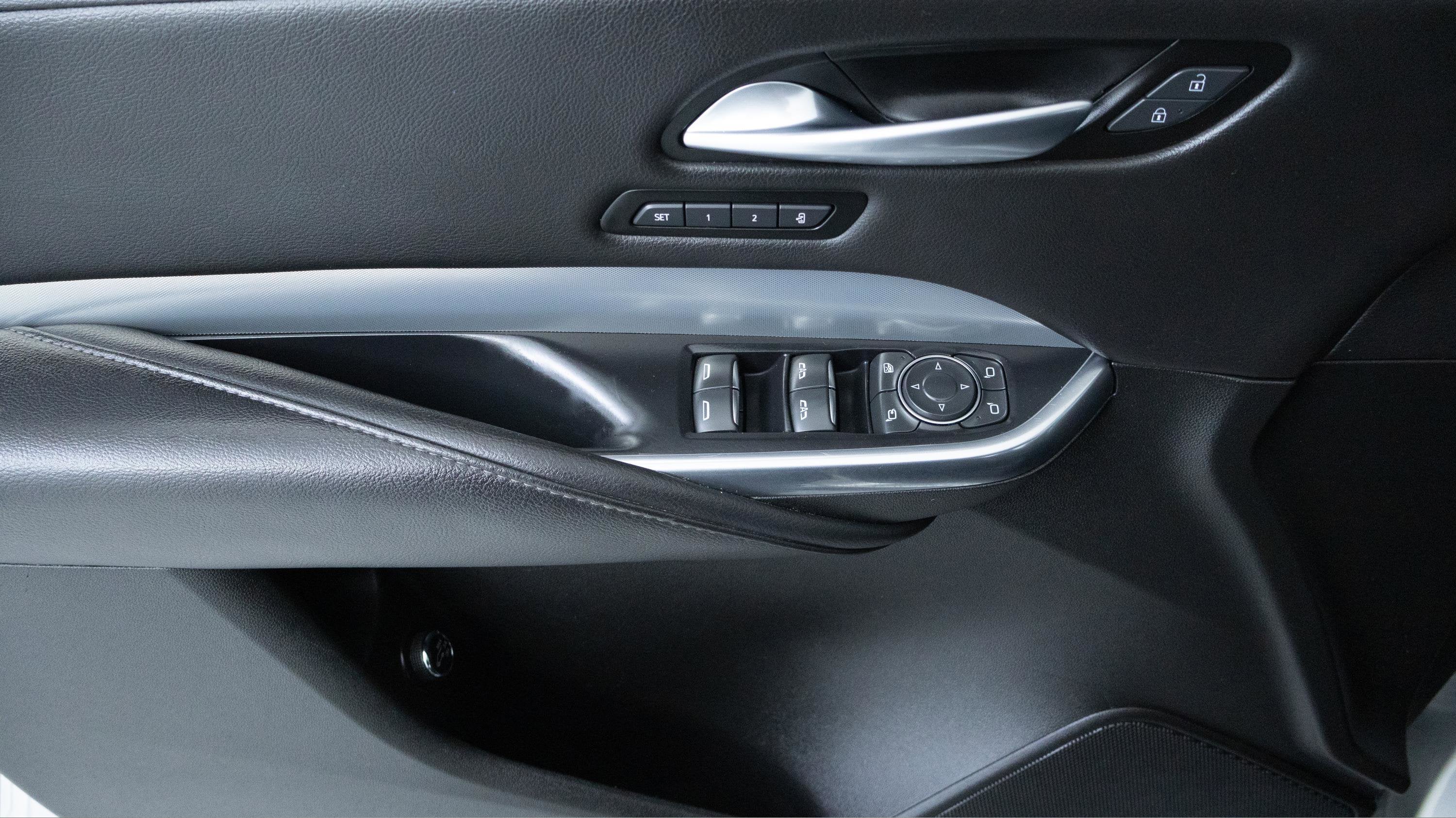 2022 Cadillac XT4 AWD Premium Luxury