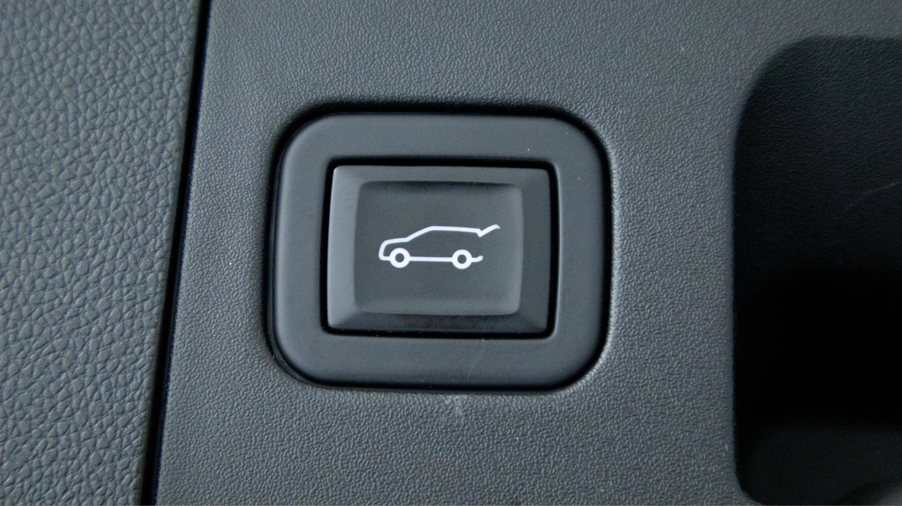 2022 Cadillac XT4 AWD Premium Luxury