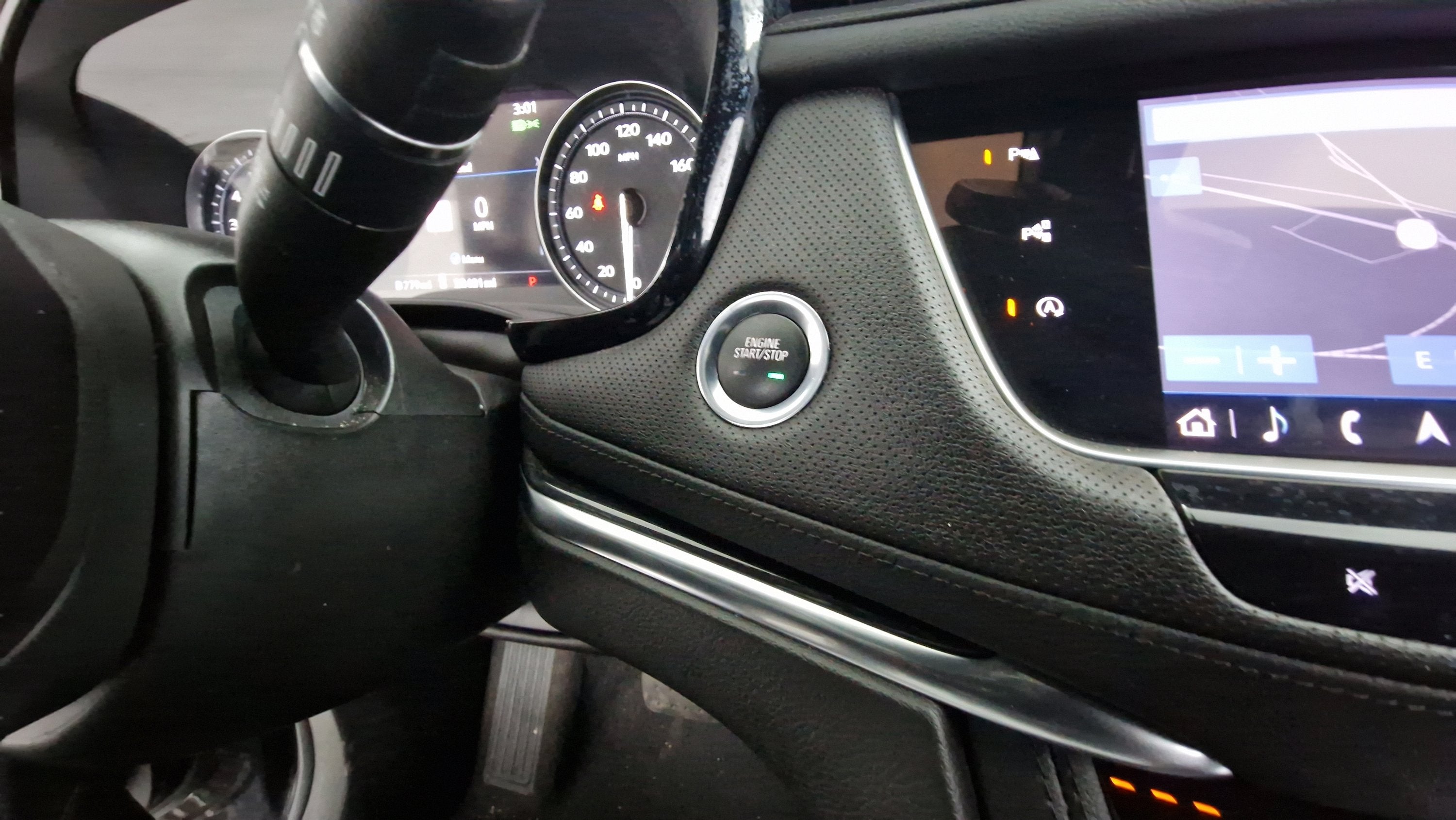 2022 Cadillac XT5 AWD Premium Luxury