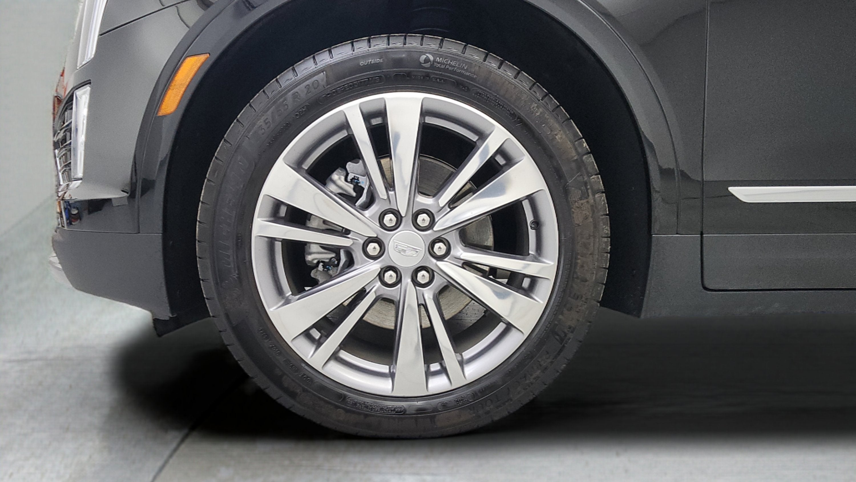 2025 Cadillac XT5 AWD Premium Luxury