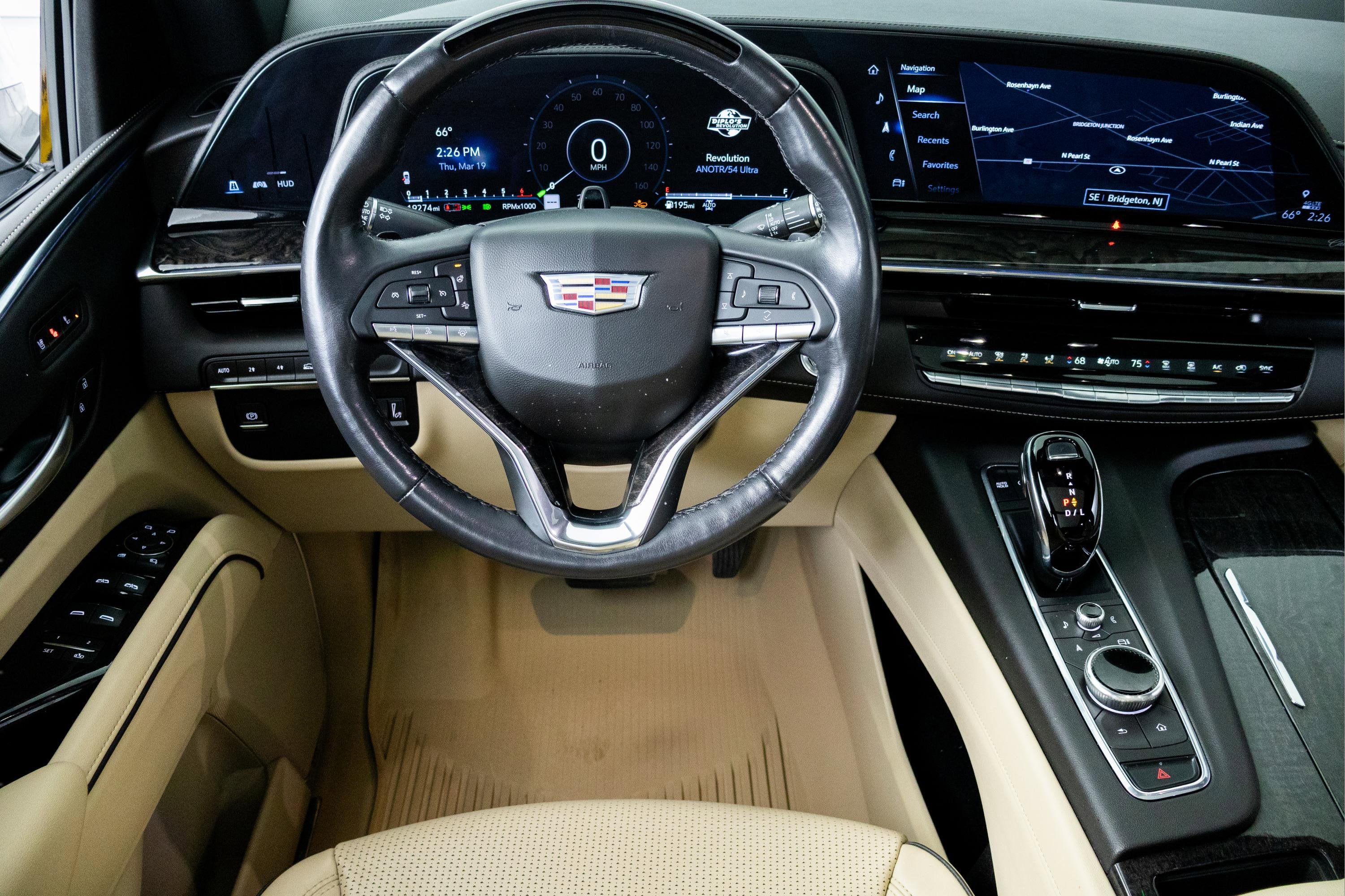 2023 Cadillac Escalade ESV 4WD Premium Luxury