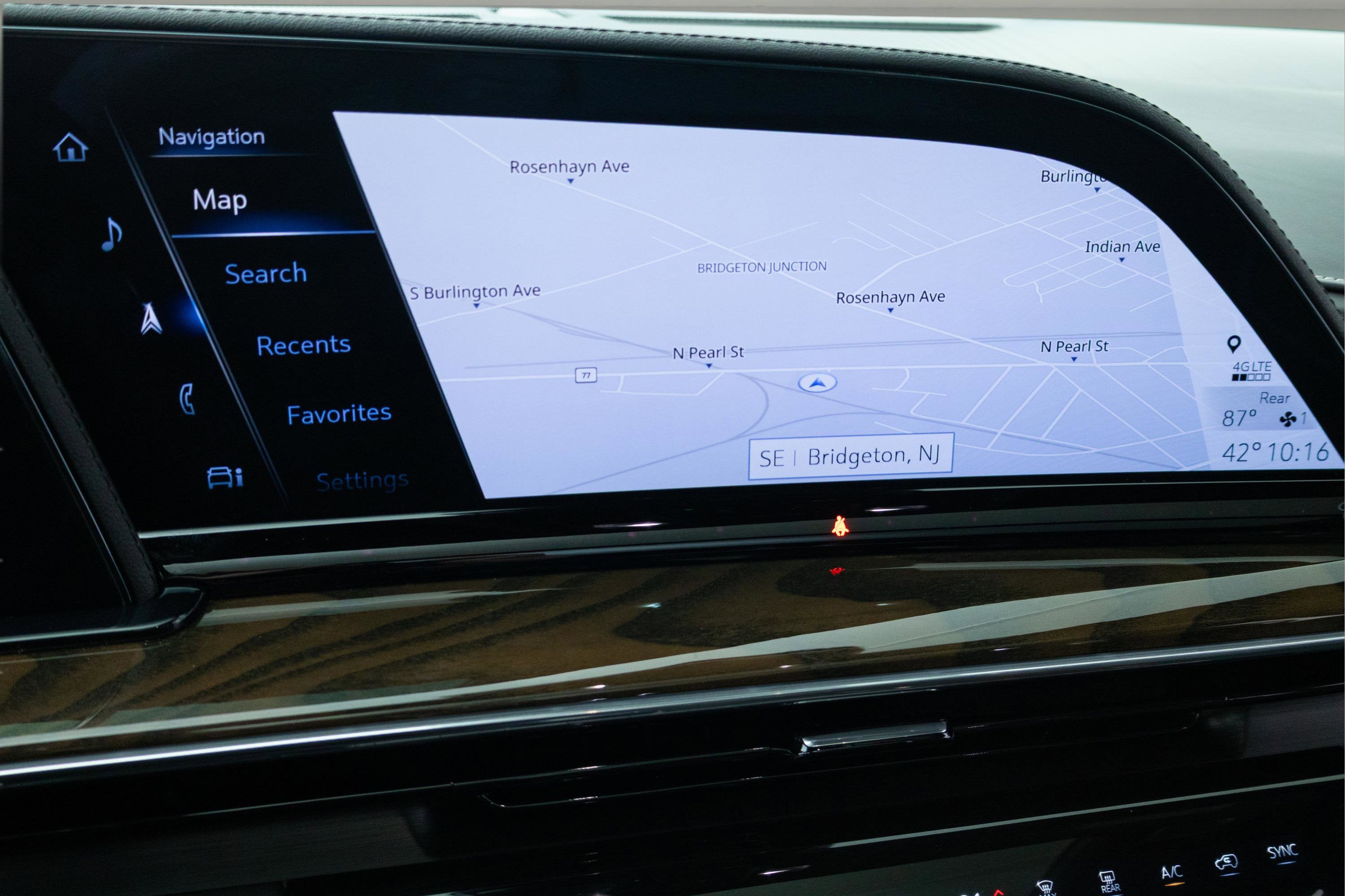 2023 Cadillac Escalade ESV 4WD Sport Platinum