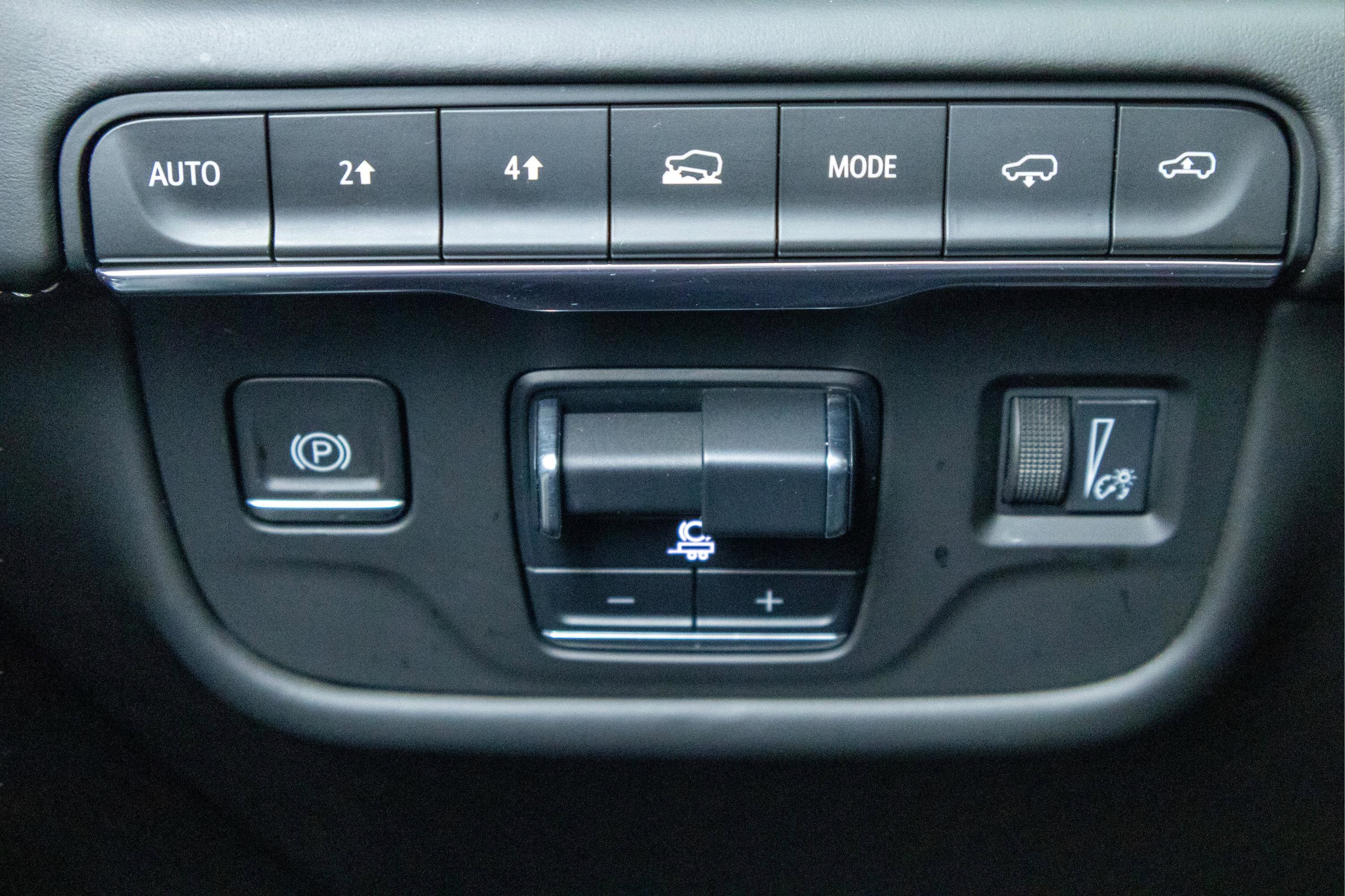 2023 Cadillac Escalade ESV 4WD Sport Platinum