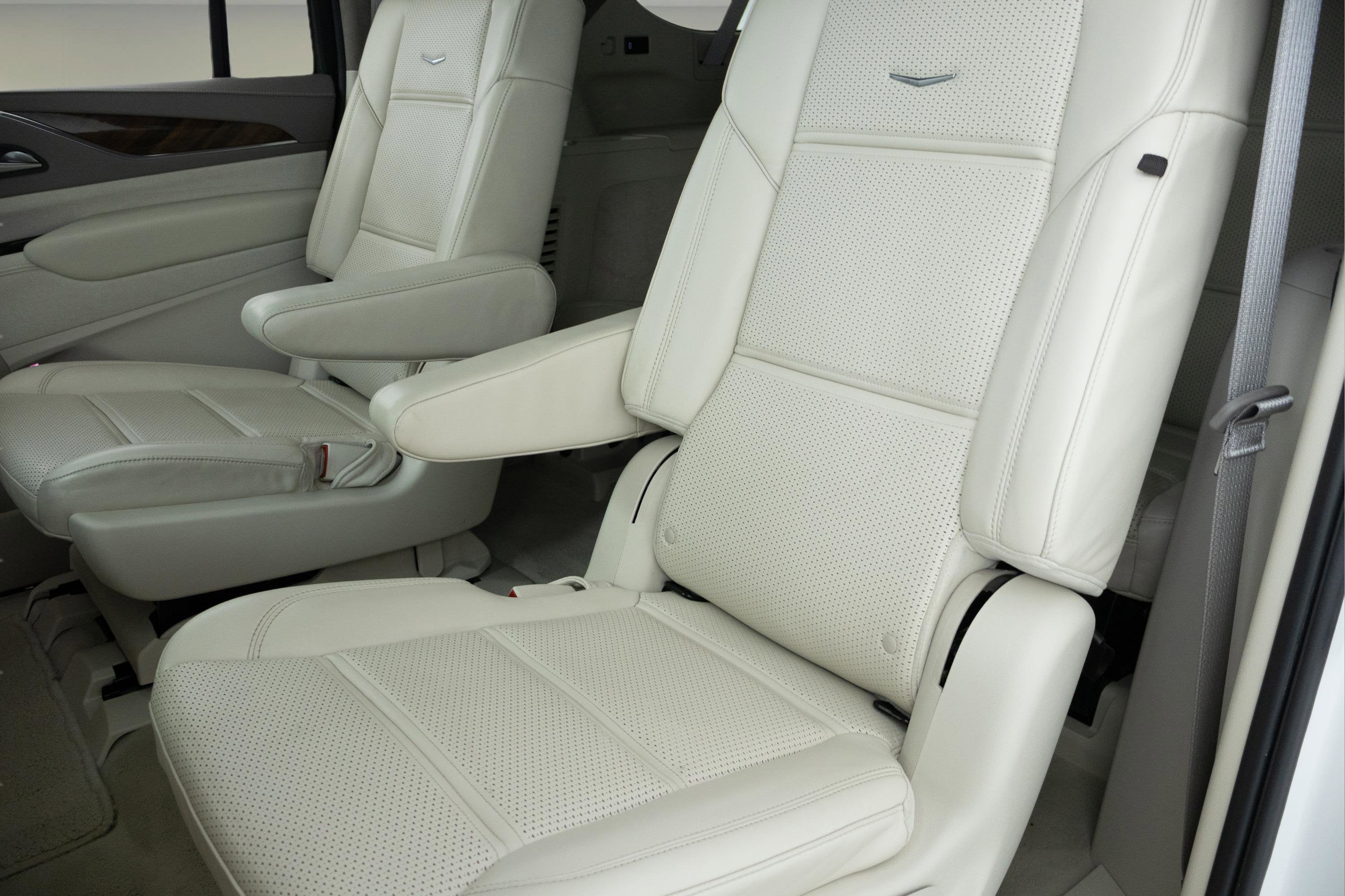 2024 Cadillac Escalade ESV 4WD Sport Platinum