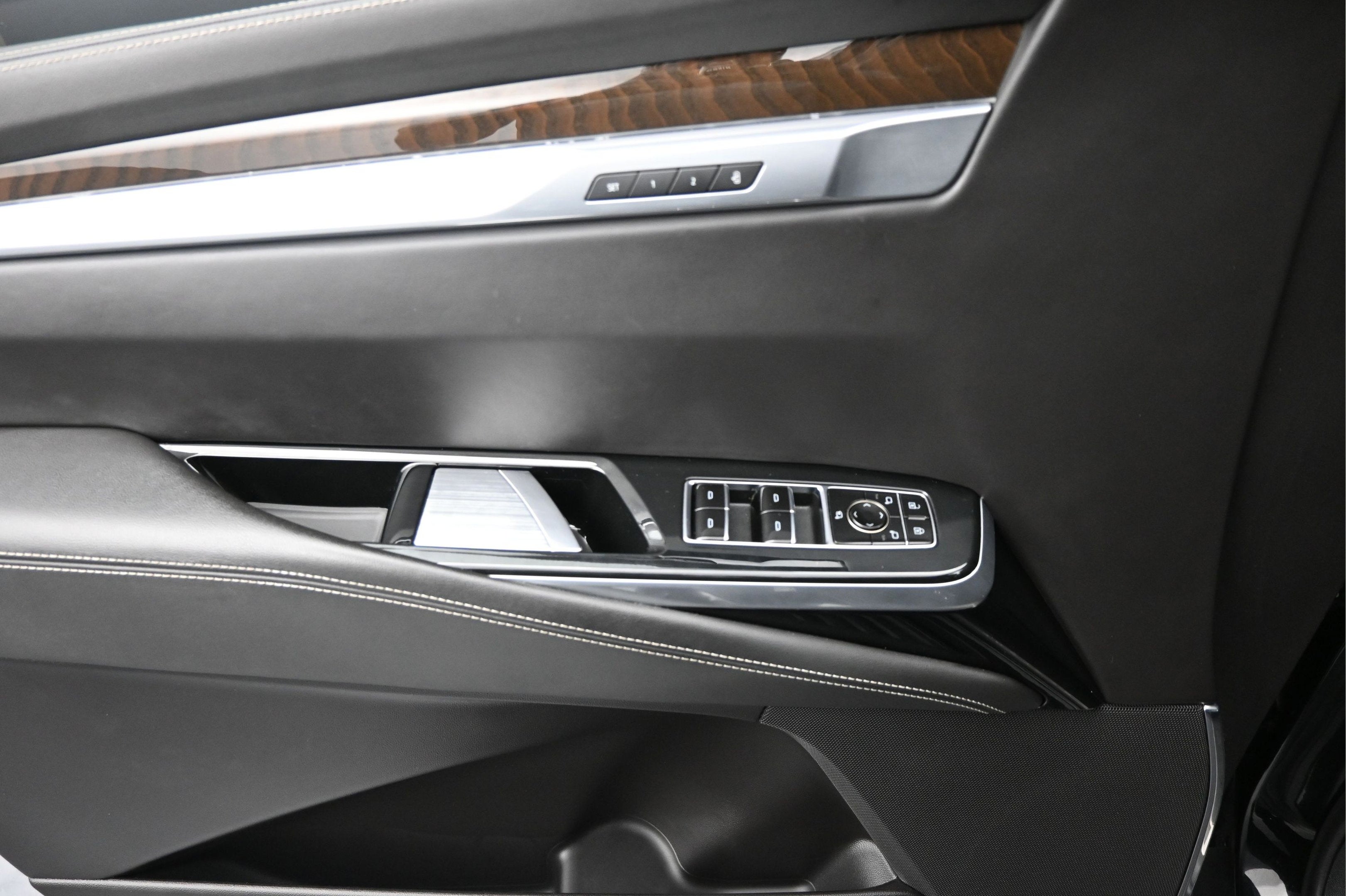 2025 Cadillac Escalade ESV 4WD Premium Luxury Platinum