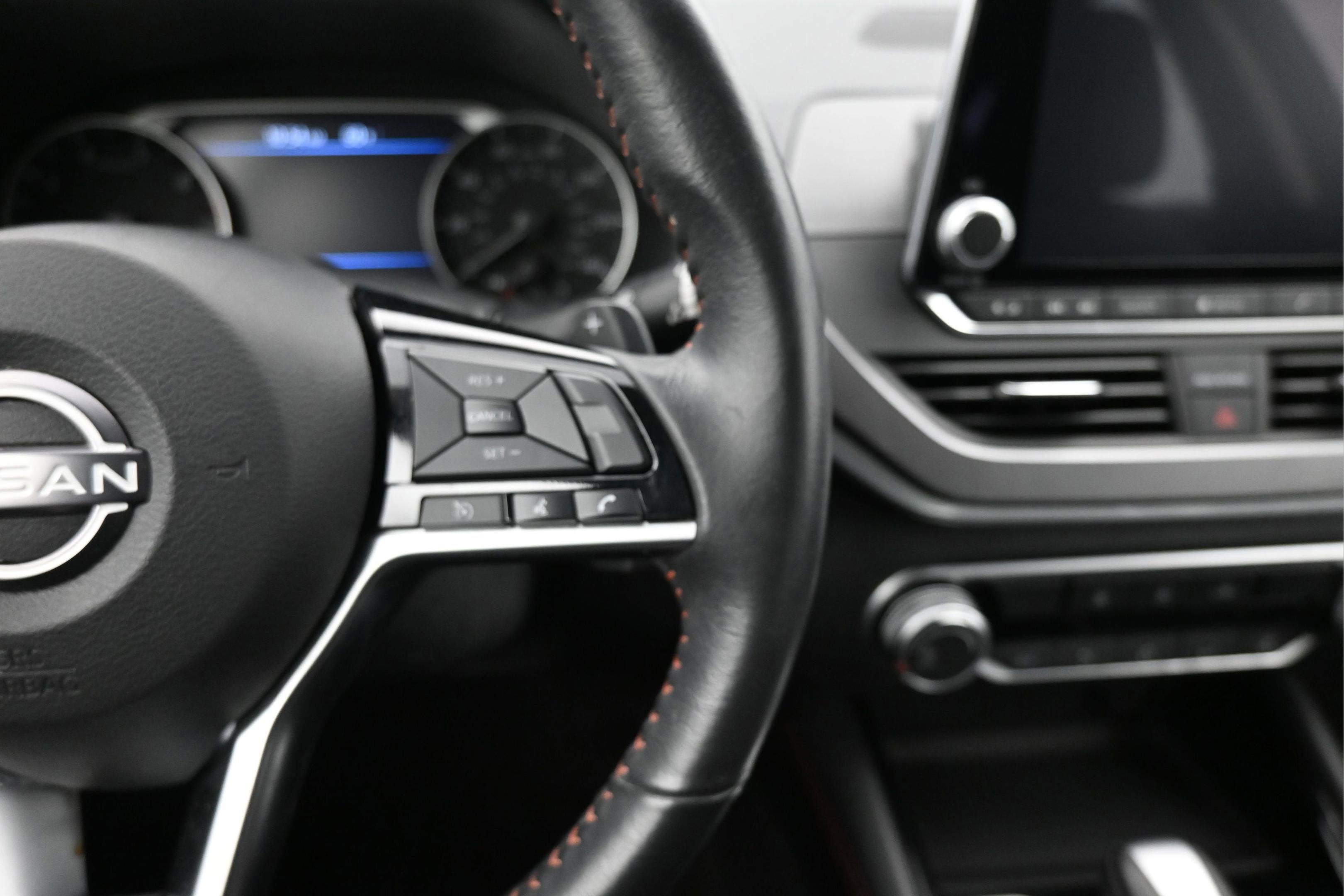 2023 Nissan Altima SR FWD