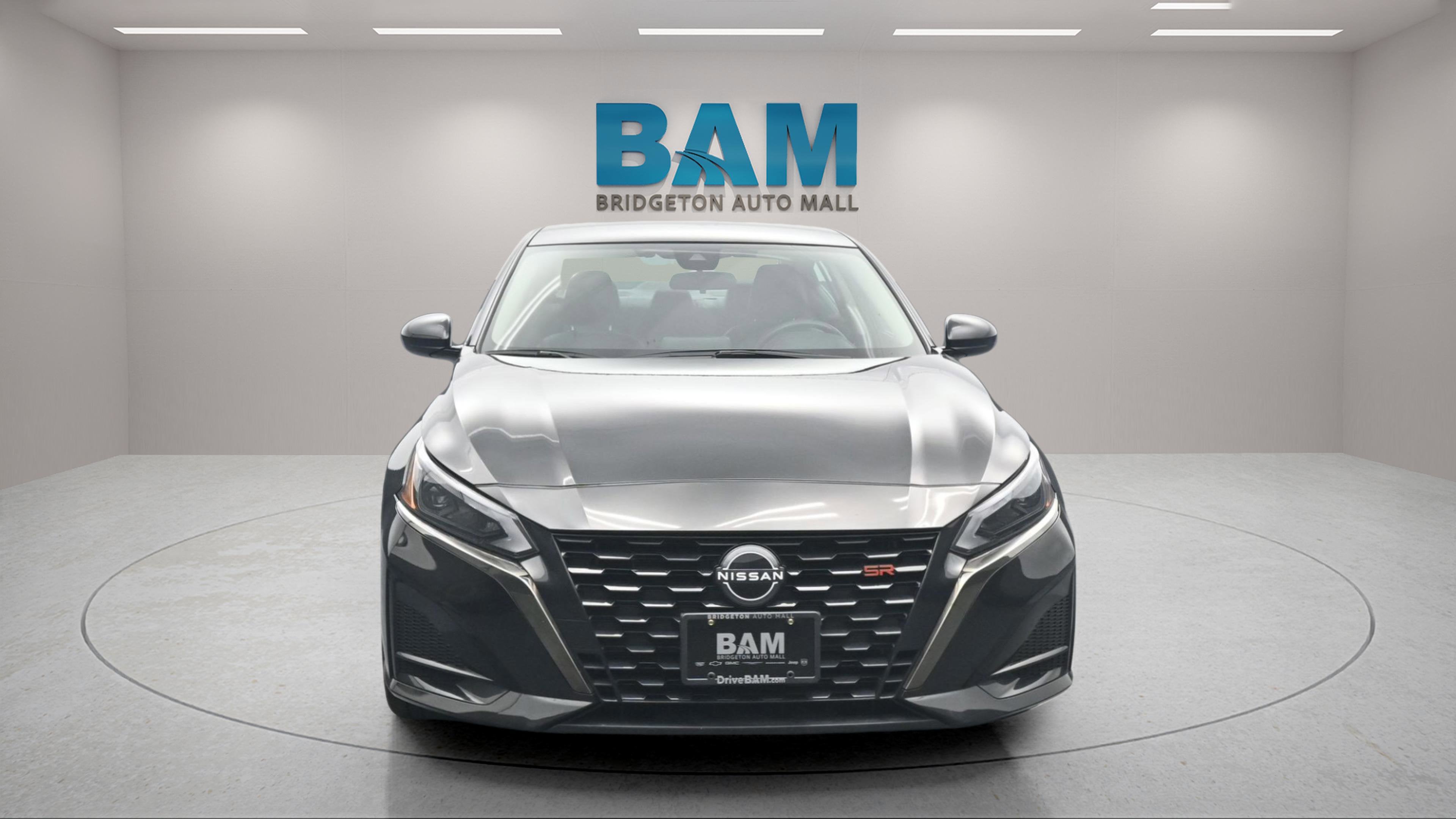 2023 Nissan Altima SR FWD