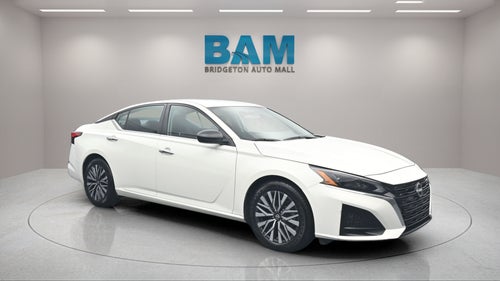 2025 Nissan Altima SV FWD