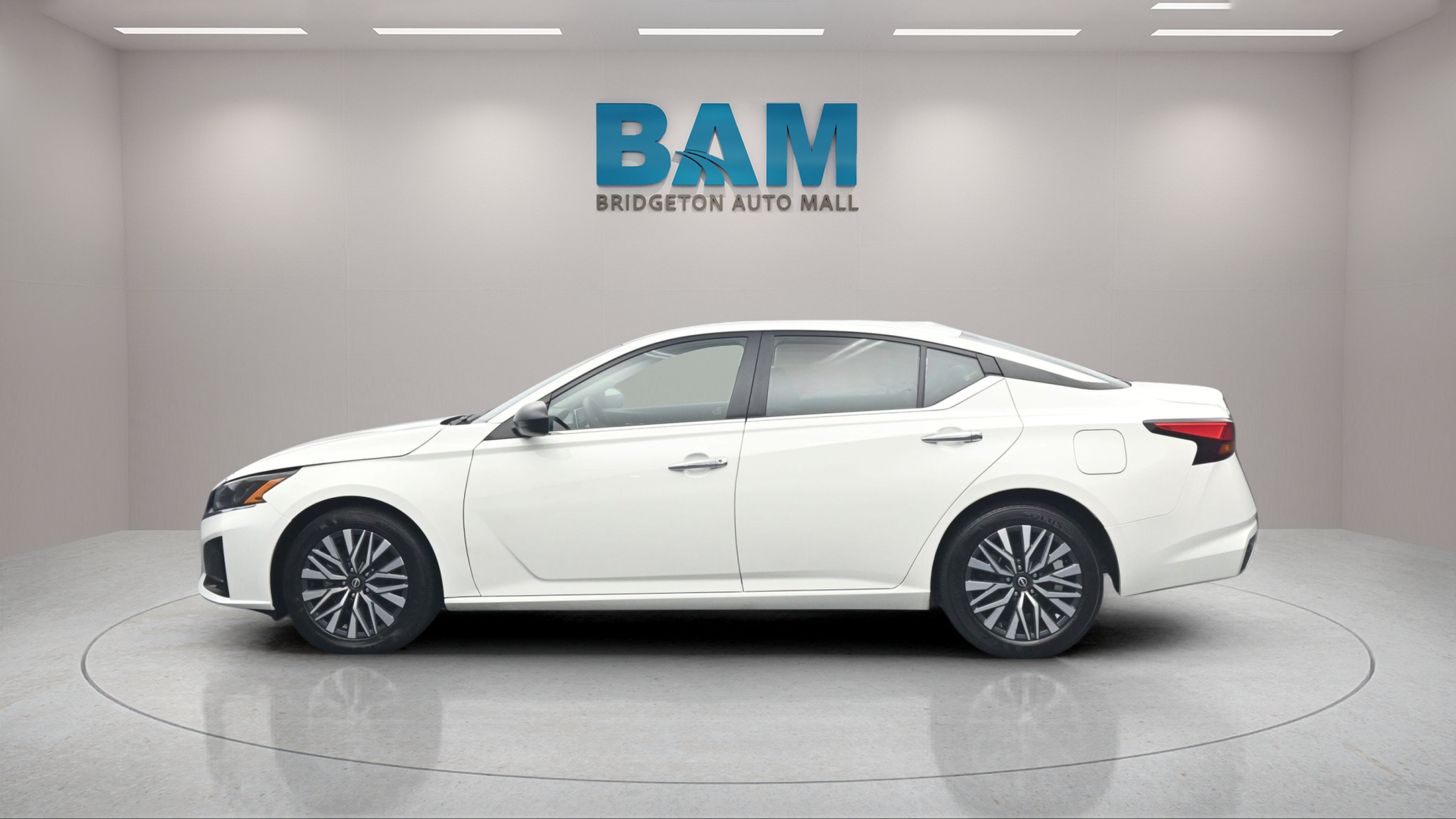 2025 Nissan Altima SV FWD